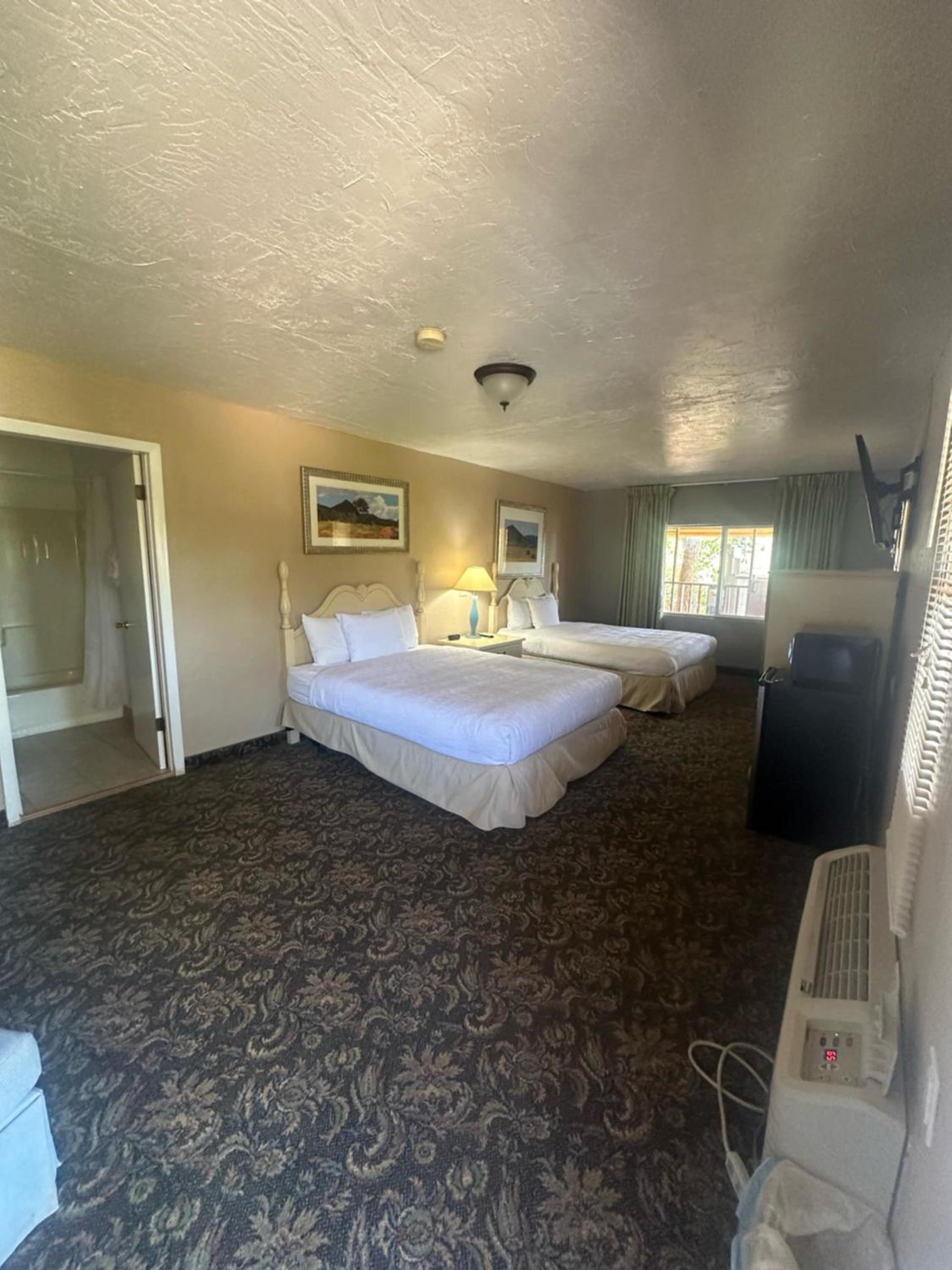 Mexican Hat Lodge photo 19
