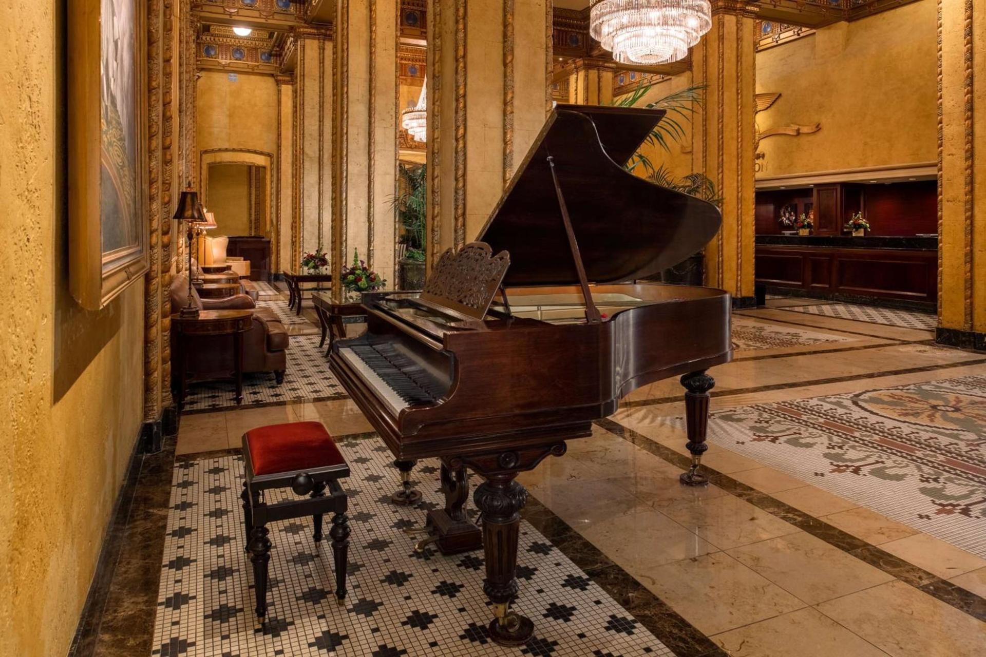 The Roosevelt Hotel New Orleans - Waldorf Astoria Hotels & Resorts photo 9