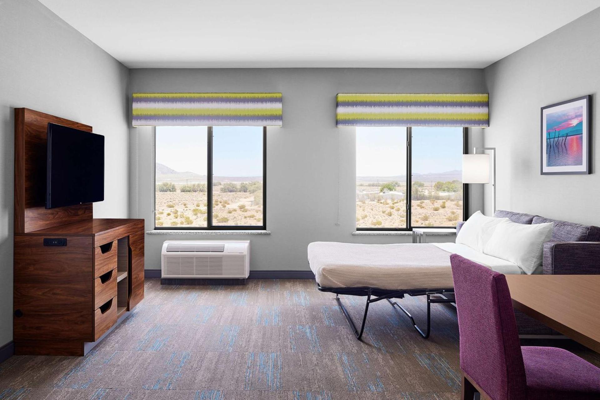 Hampton Inn & Suites Ridgecrest photo 14