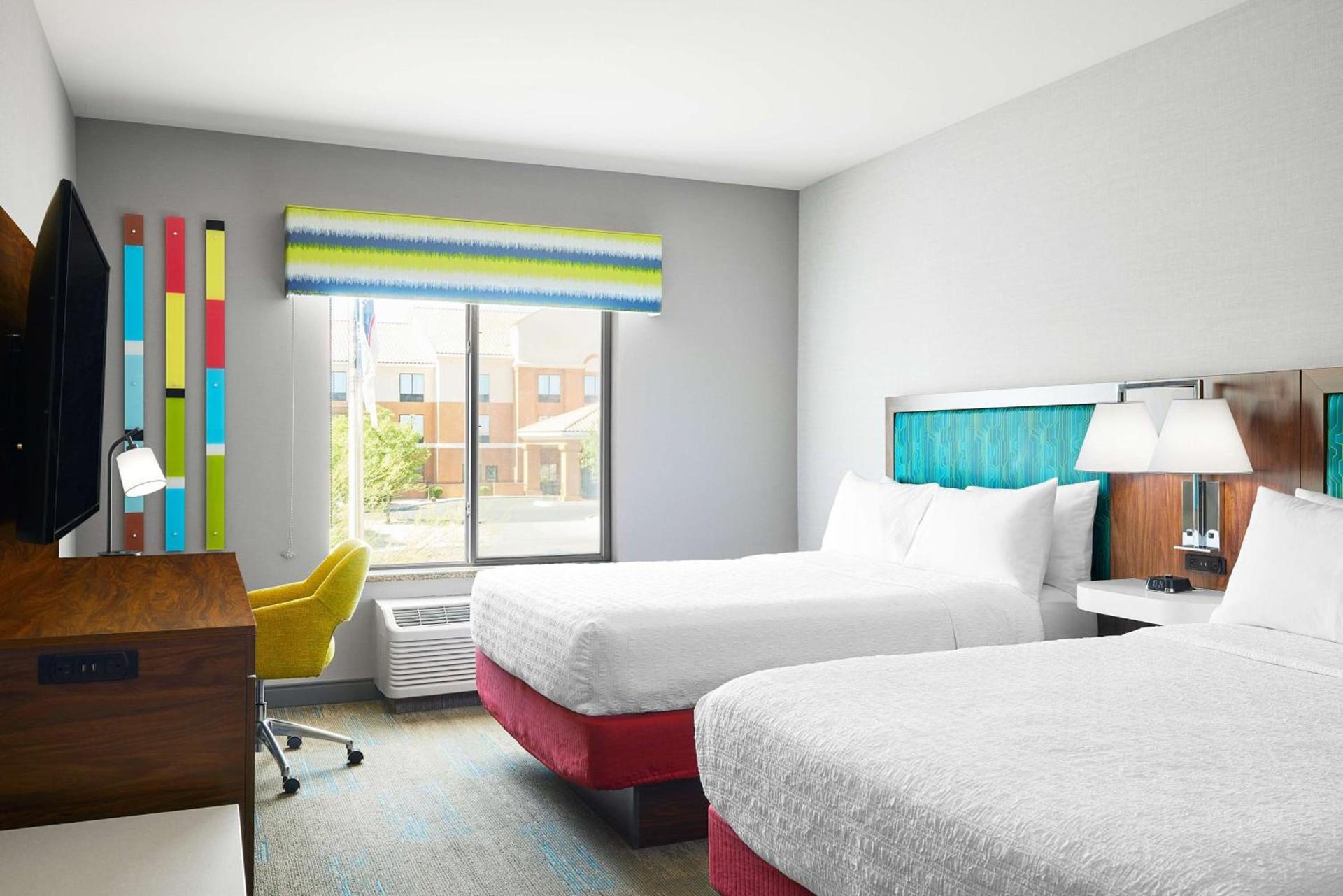 Hampton Inn & Suites Ridgecrest photo 15