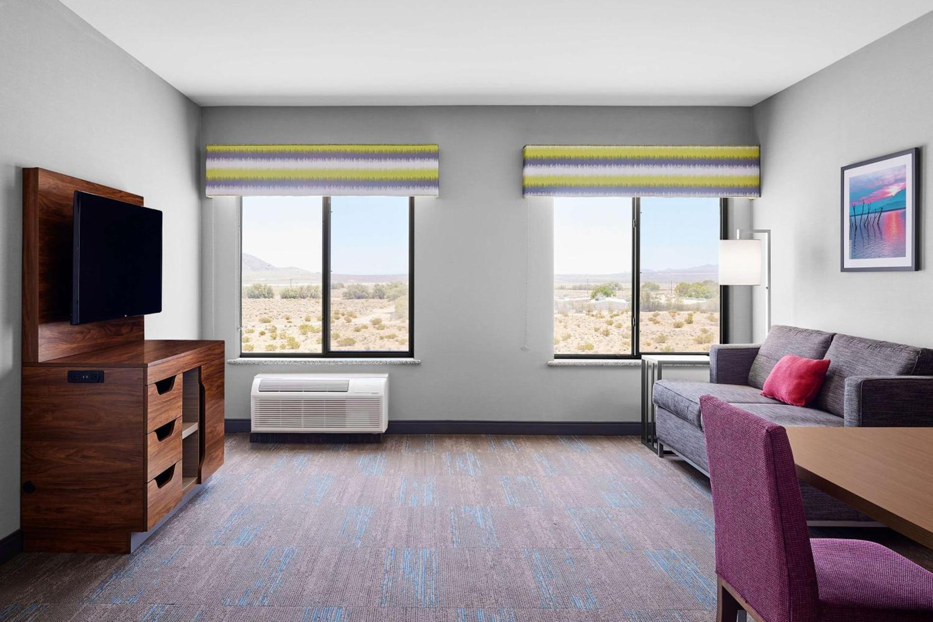 Hampton Inn & Suites Ridgecrest photo 18