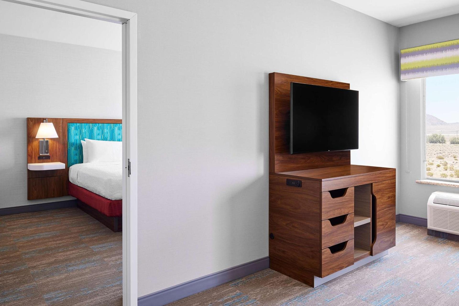 Hampton Inn & Suites Ridgecrest photo 19
