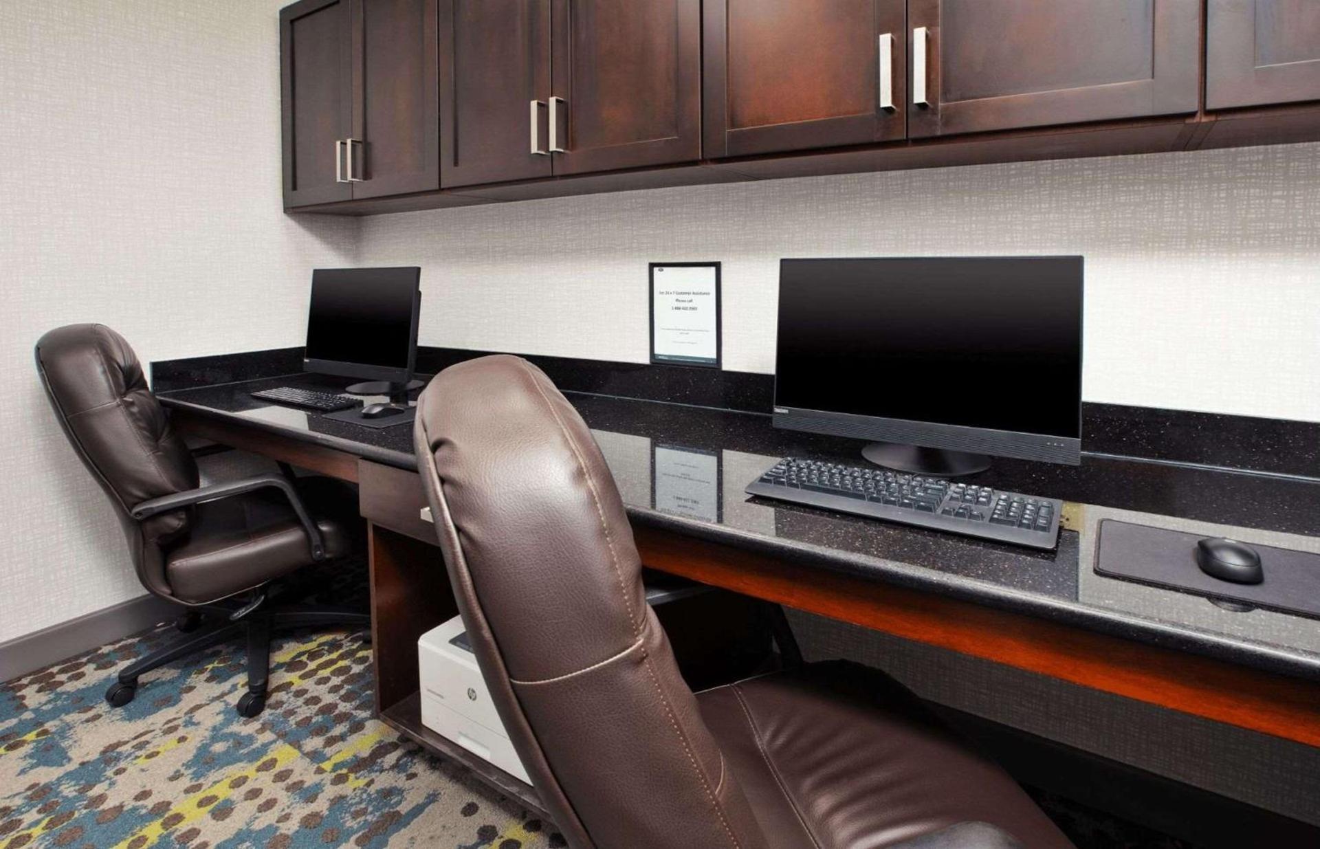 Hampton Inn Cincinnati Northwest Fairfield photo 24