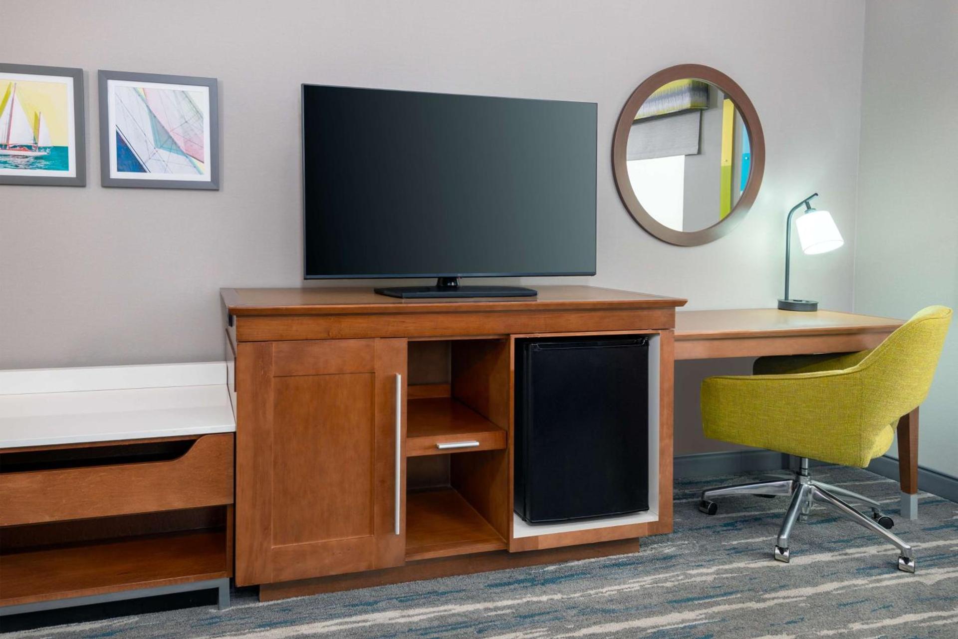 Hampton Inn Coventry-Warwick Area photo 22