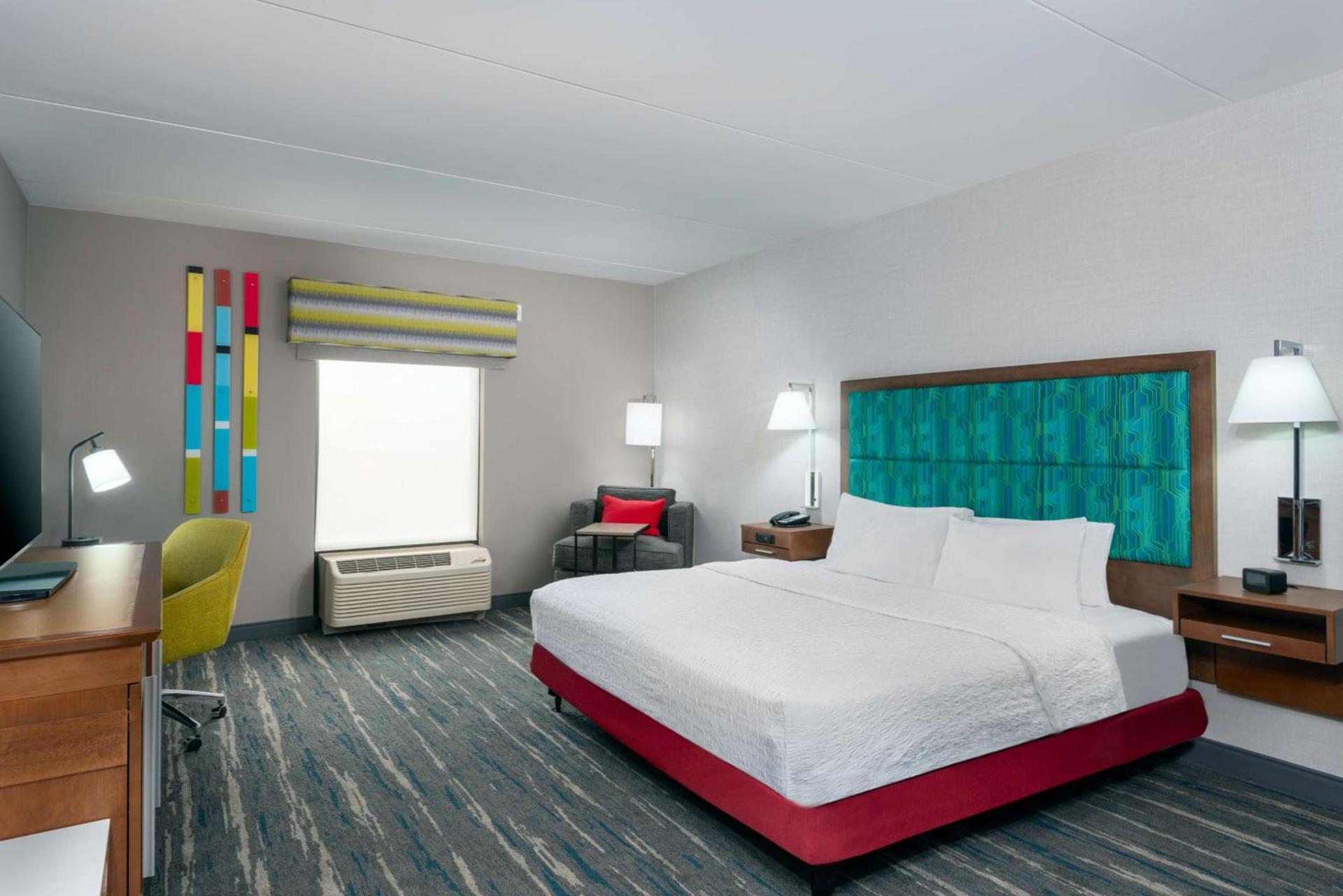 Hampton Inn Coventry-Warwick Area photo 33
