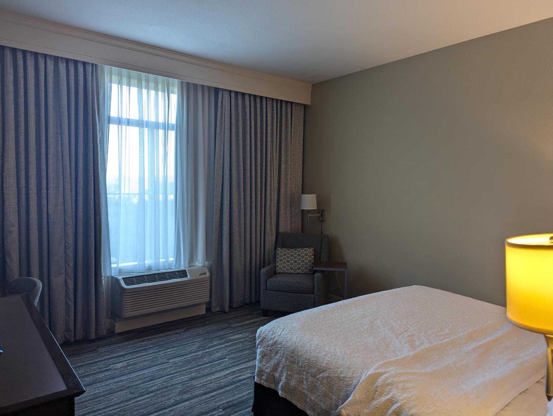 Hampton Inn & Suites Cazenovia, NY photo 38