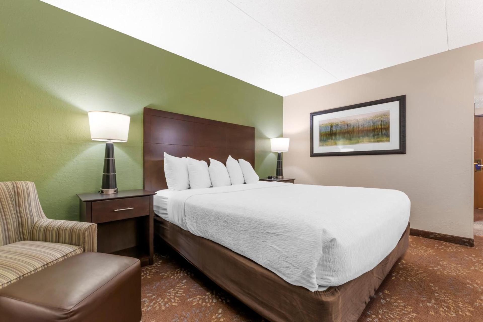 Best Western Plus New Ulm photo 8