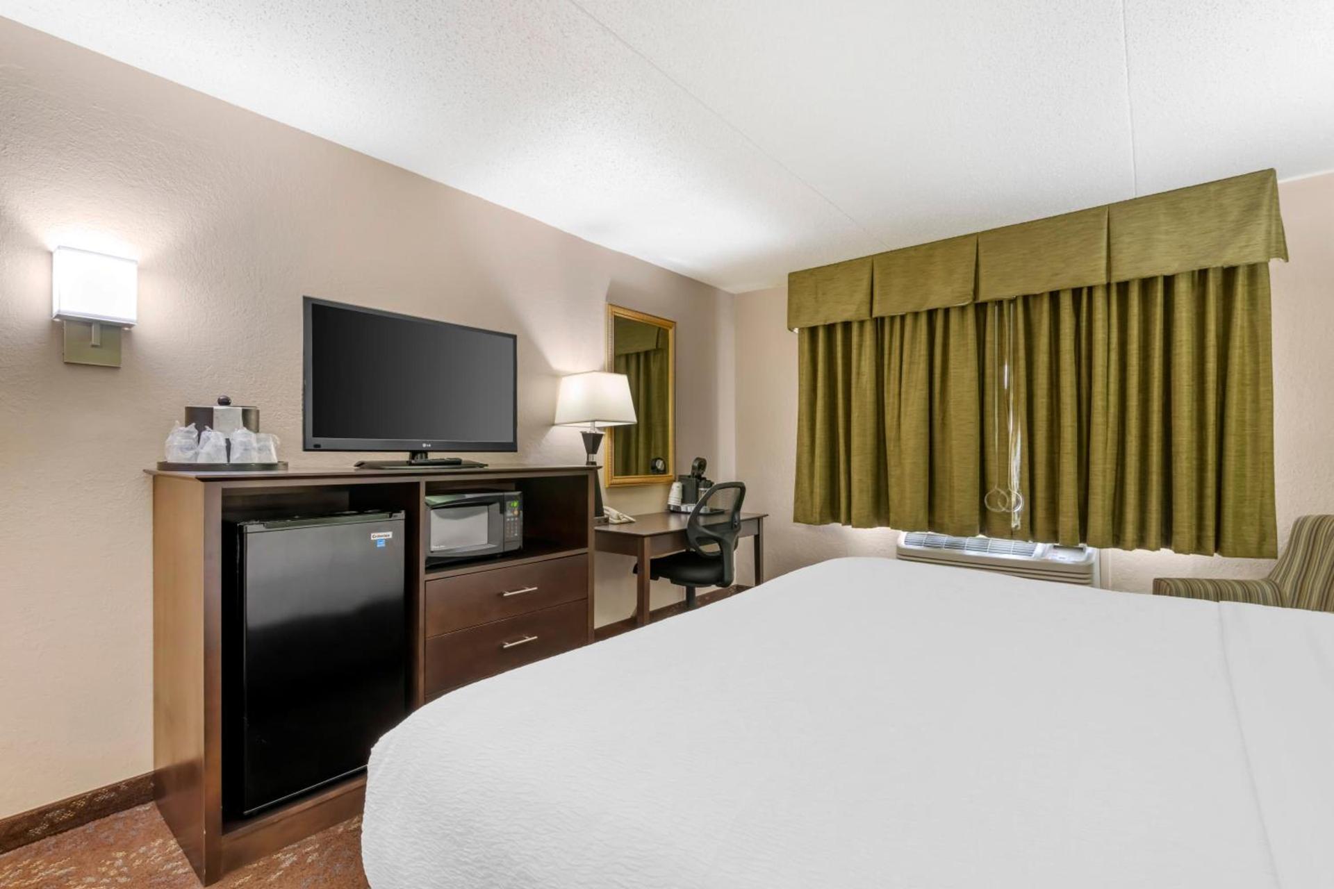 Best Western Plus New Ulm photo 9