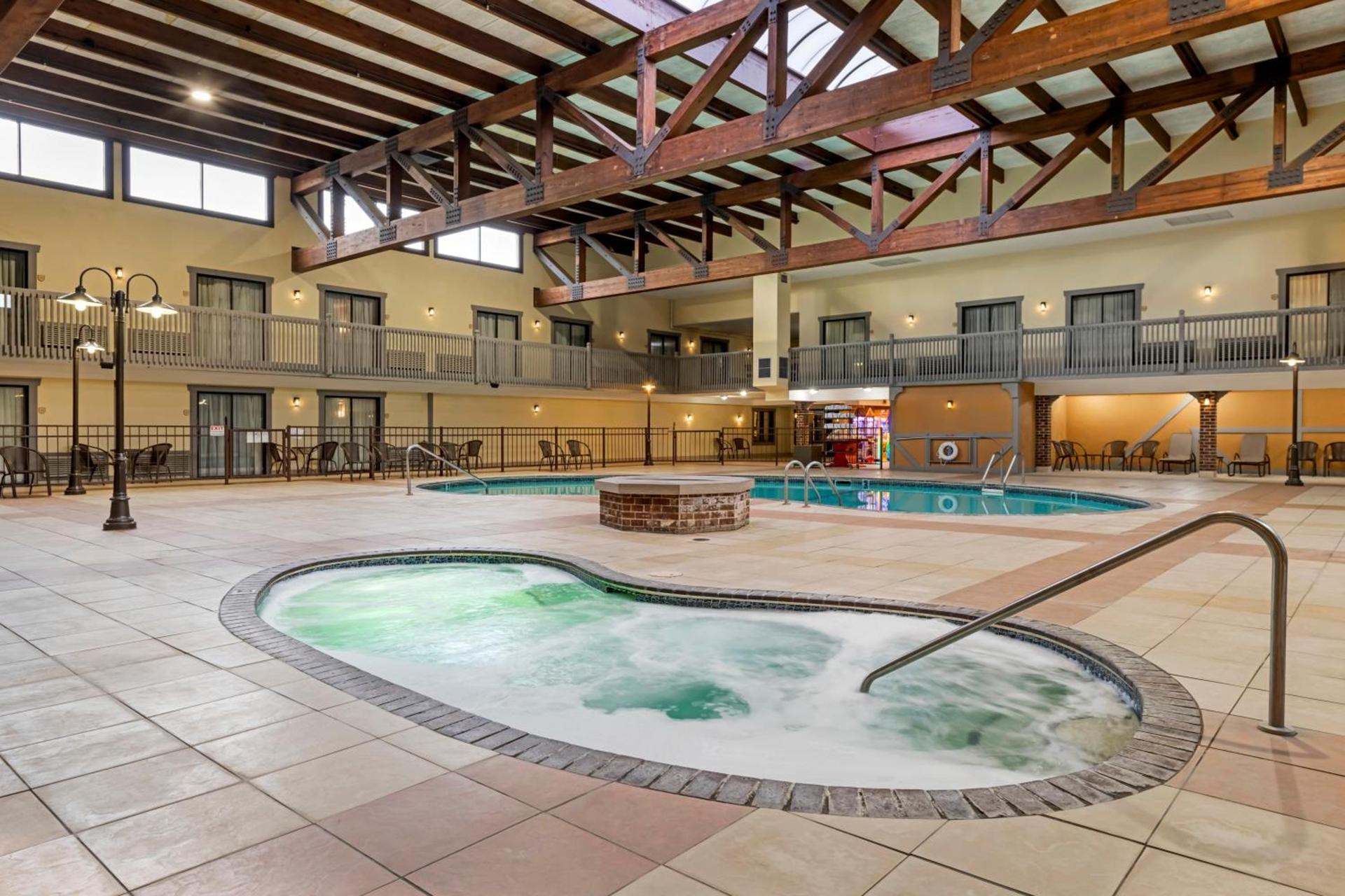 Best Western Plus New Ulm photo 35