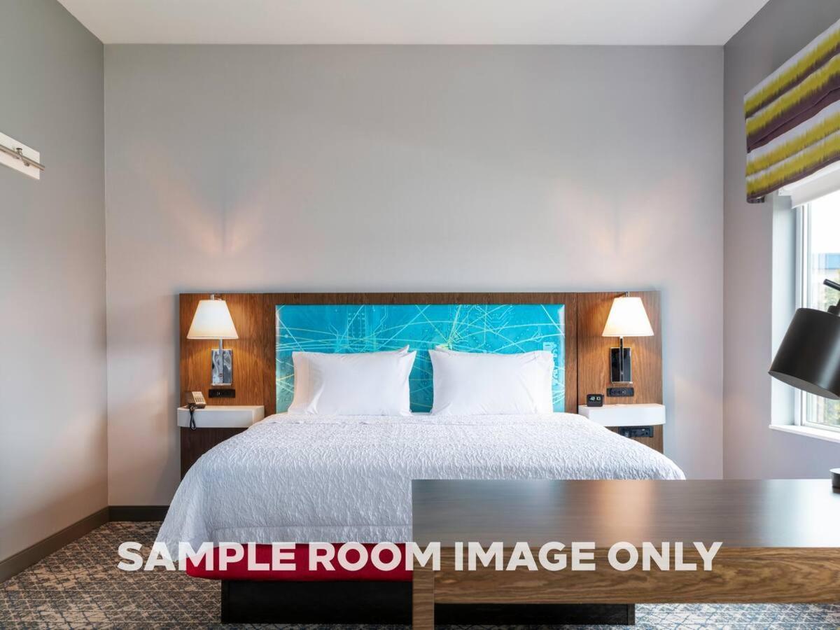 Hampton Inn & Suites Pittsboro photo 2