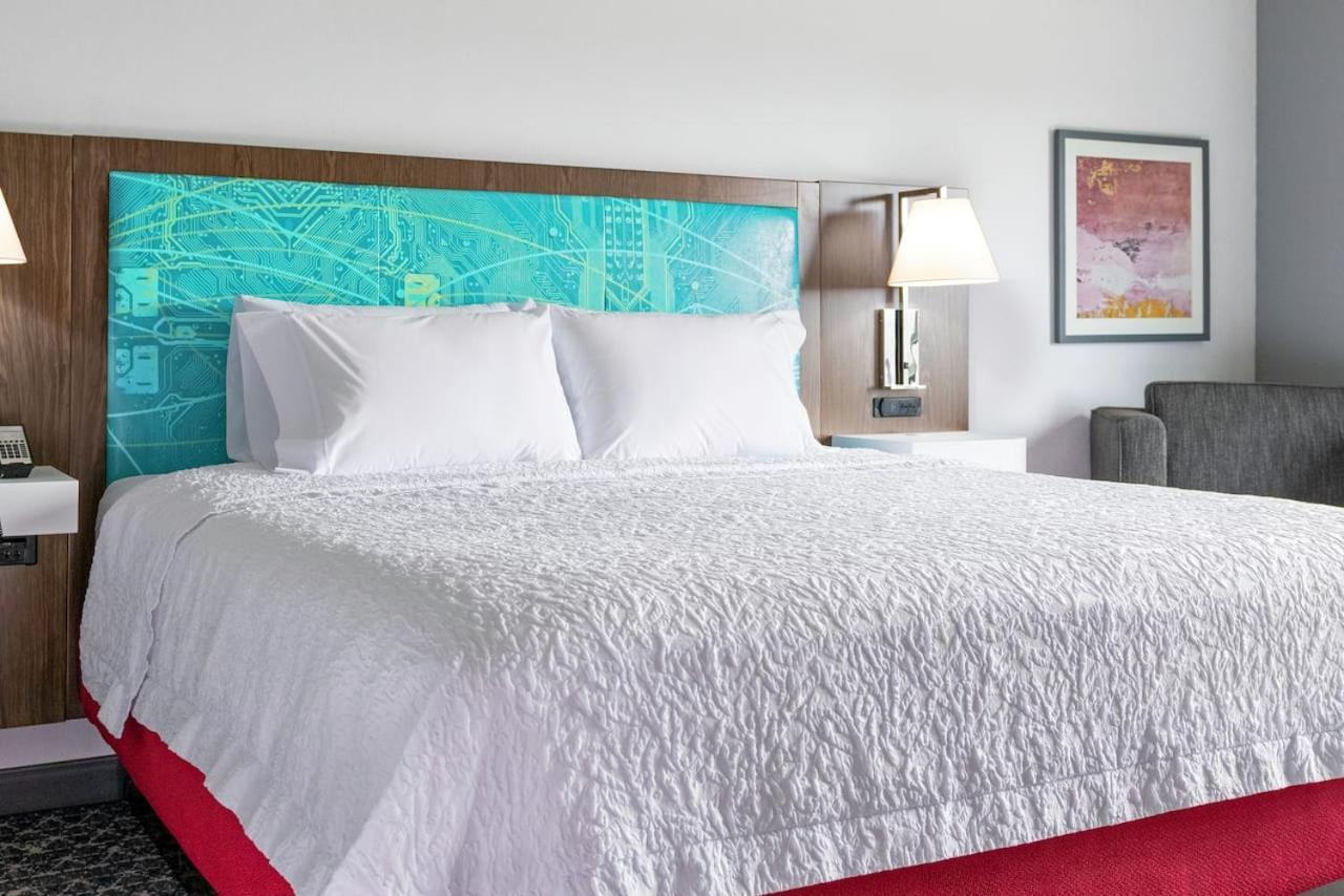 Hampton Inn & Suites Pittsboro photo 3