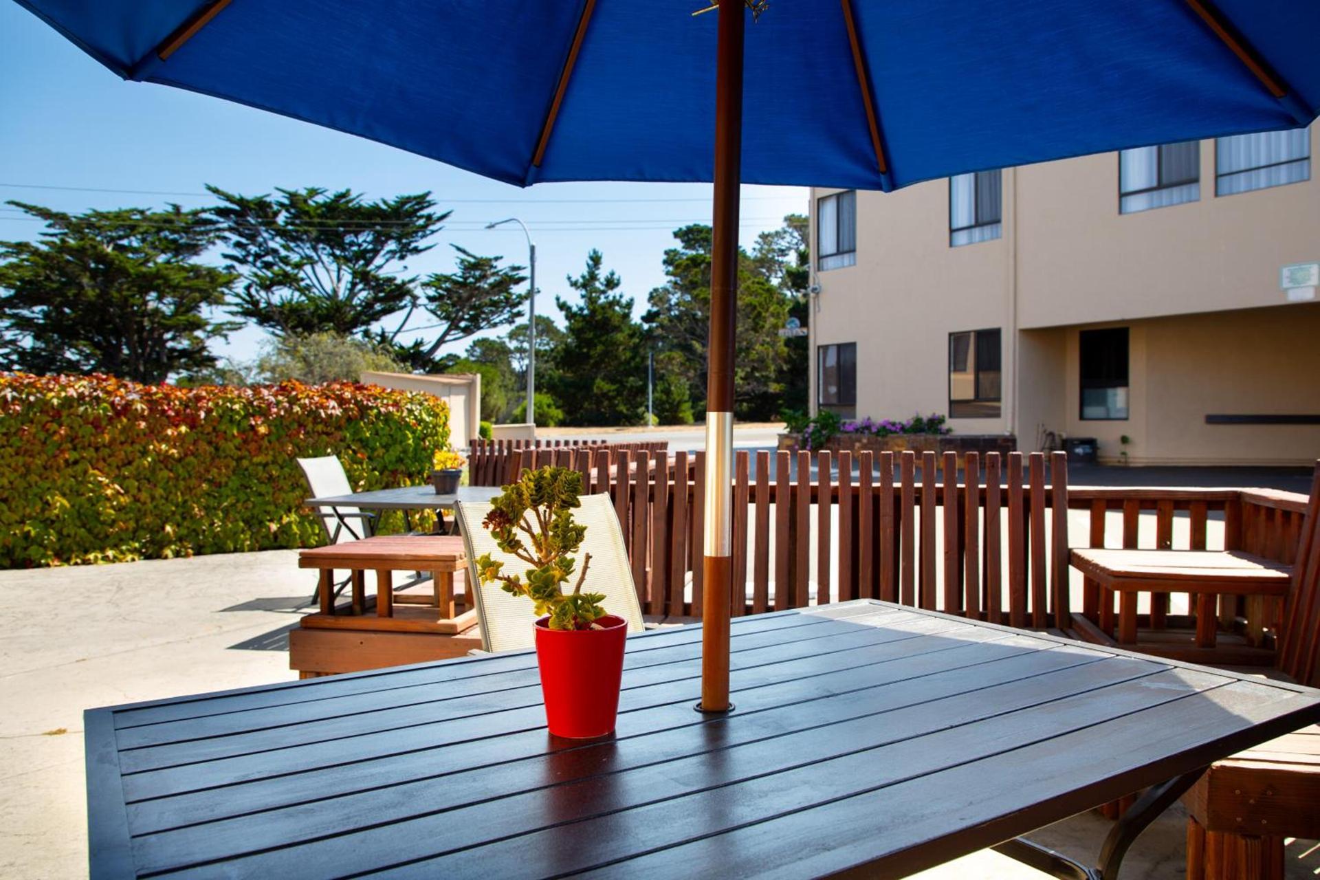 Munras Inn photo 6