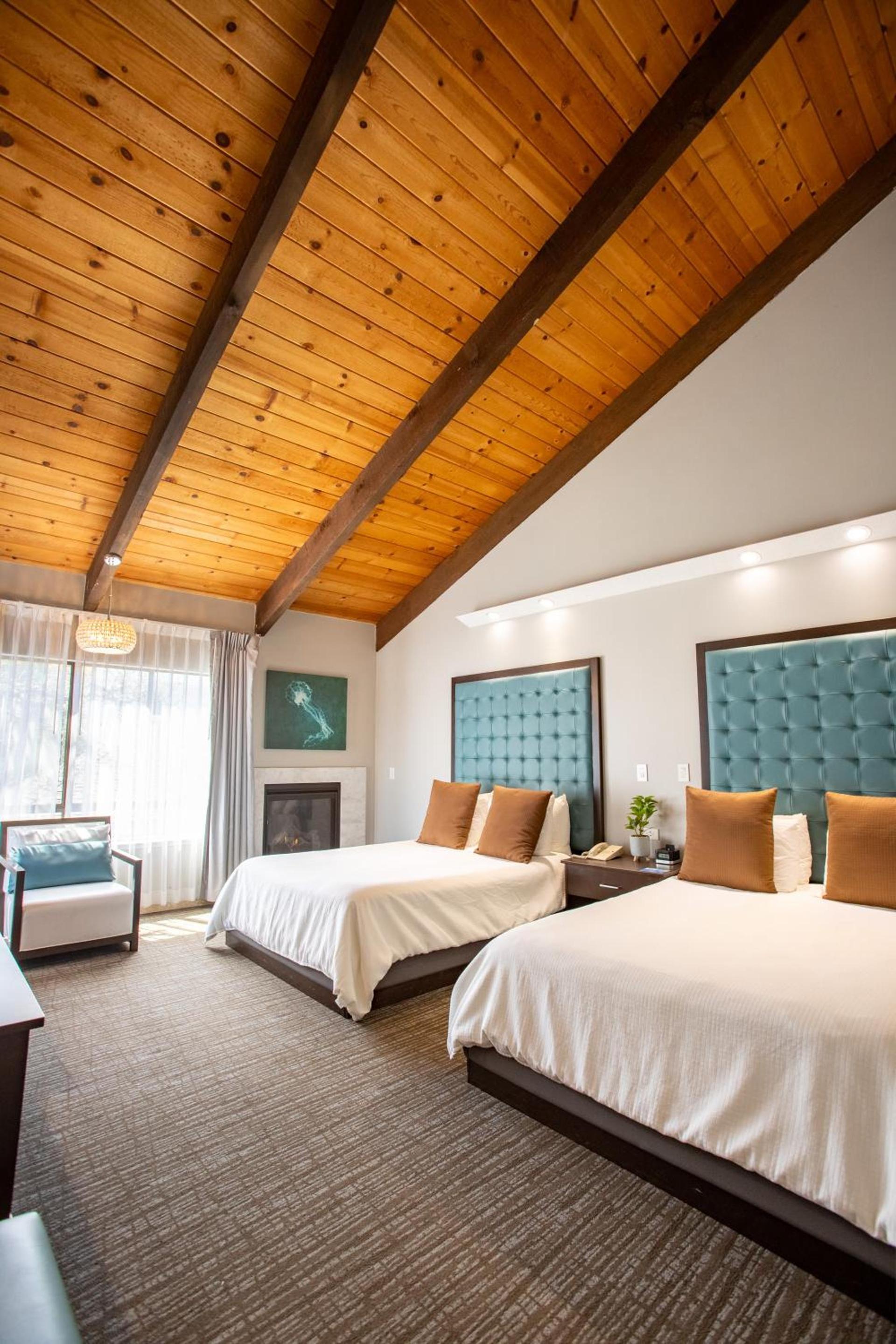Munras Inn photo 30