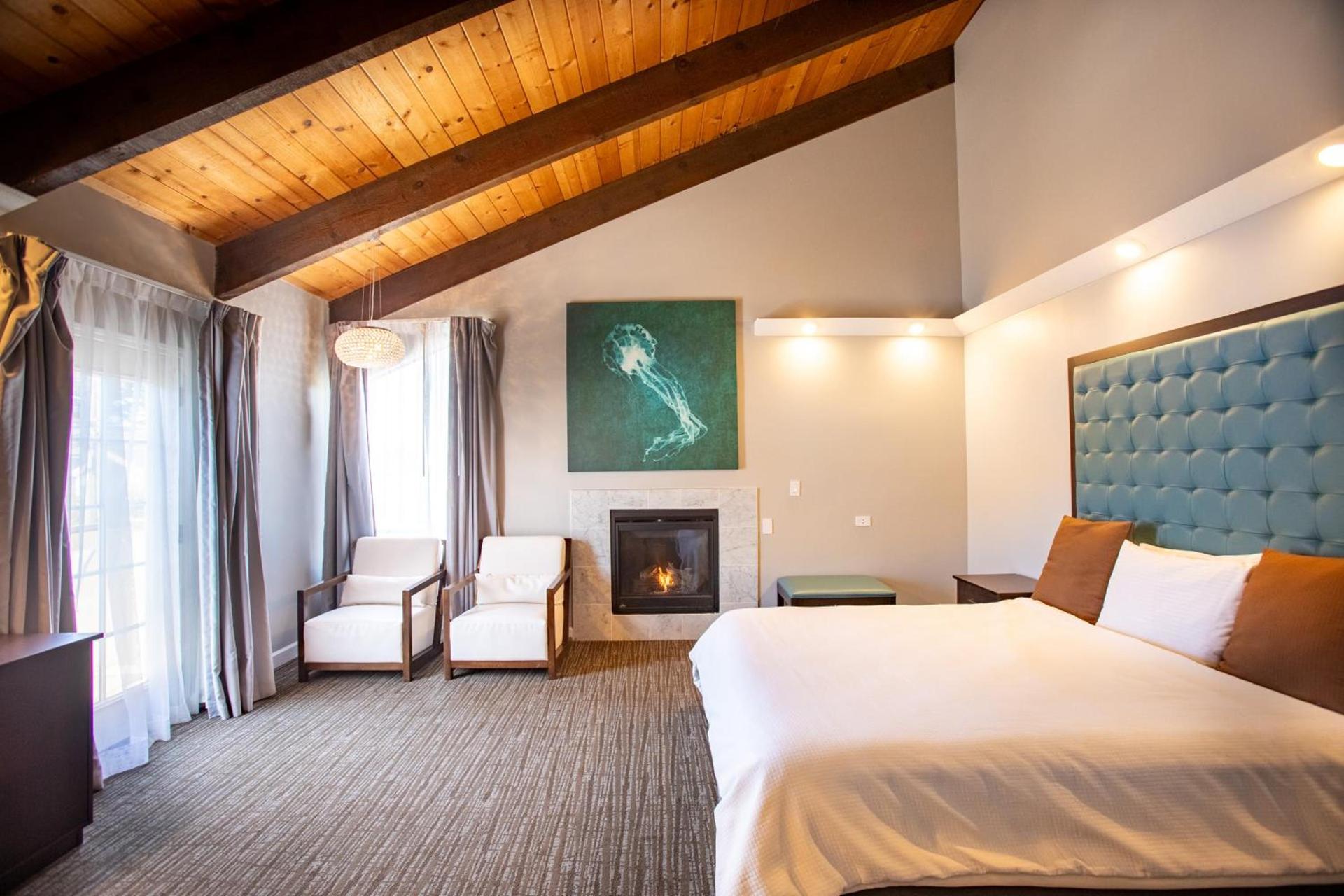 Munras Inn photo 36