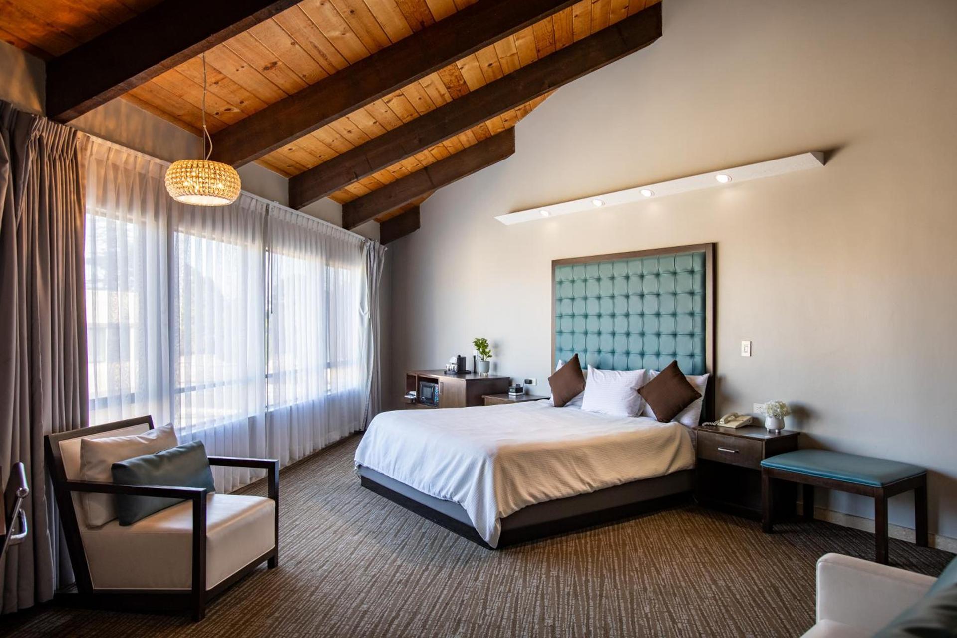 Munras Inn photo 44