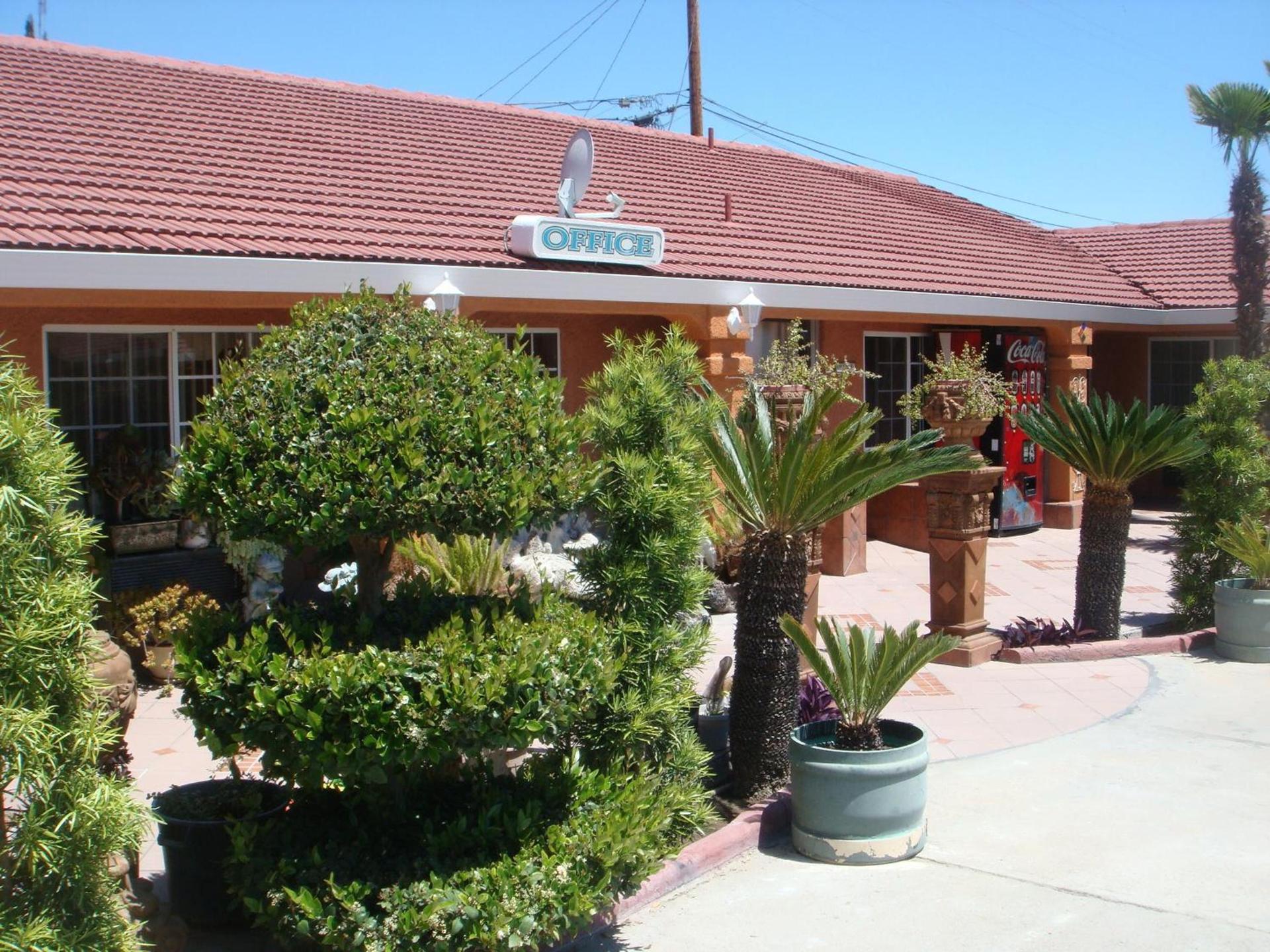 Economy Inn Los Banos photo 10