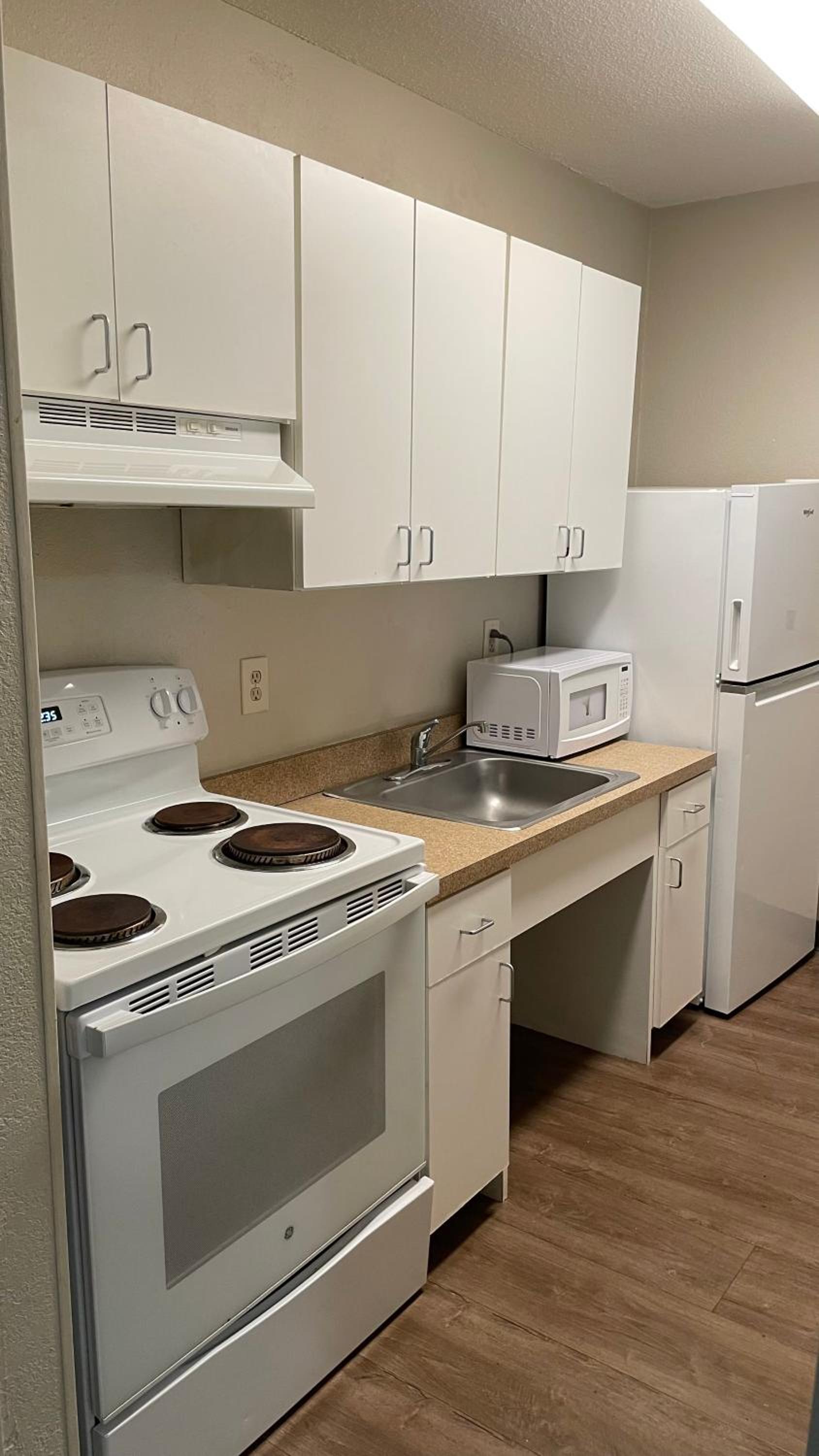 Sonesta Simply Suites Memphis photo 15