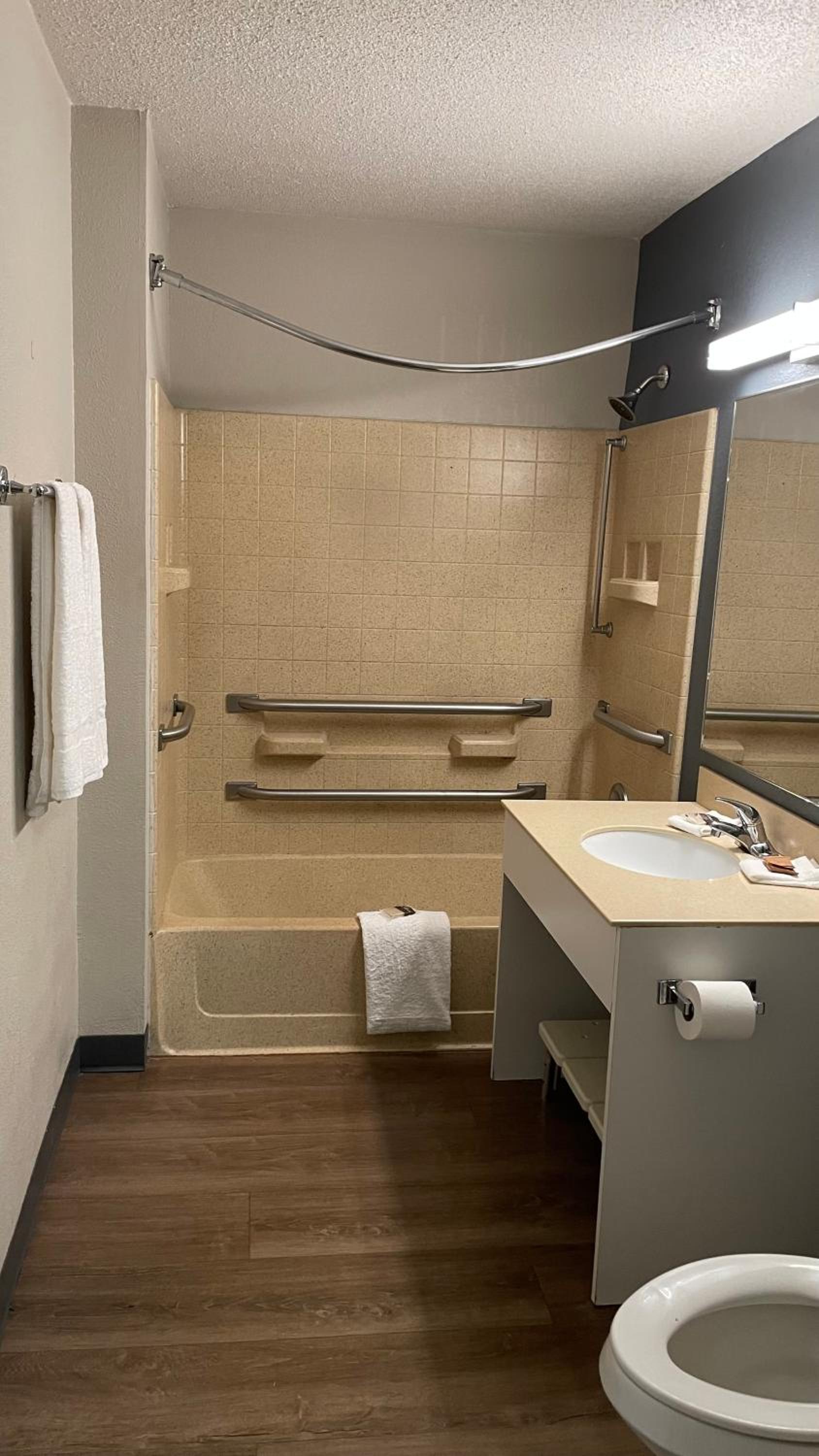 Sonesta Simply Suites Memphis photo 16
