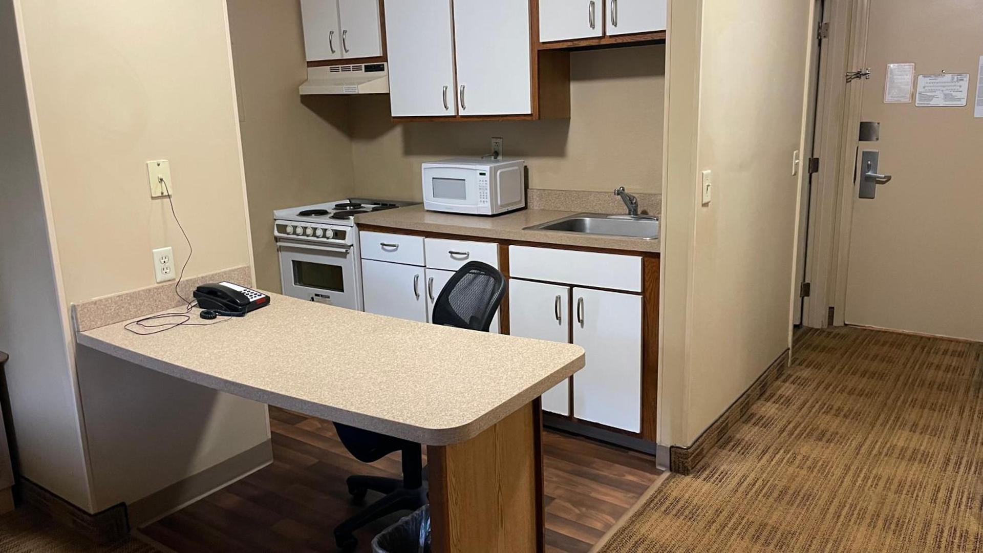 Sonesta Simply Suites Memphis photo 22