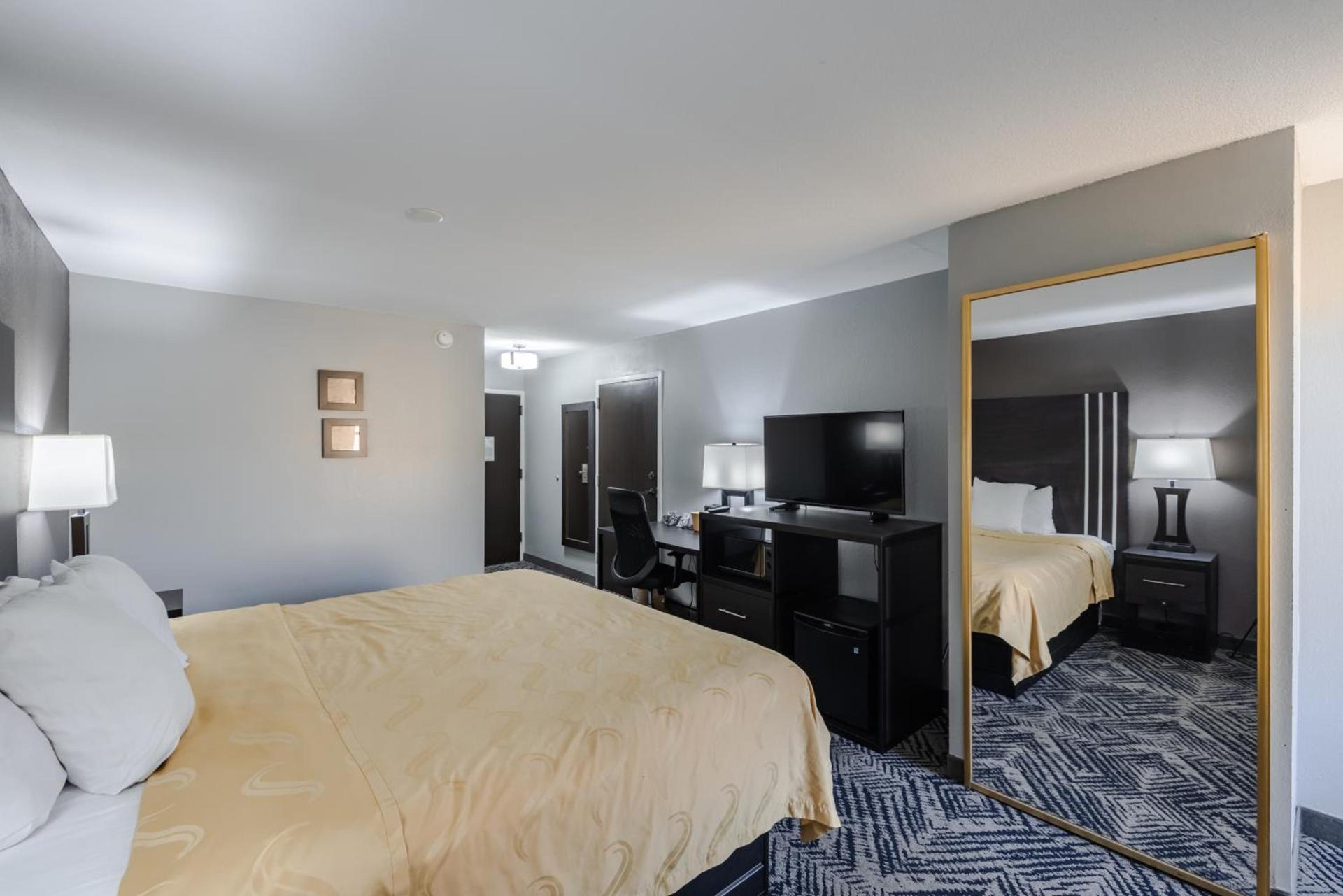 Quality Inn Olive Branch - Memphis South photo 27