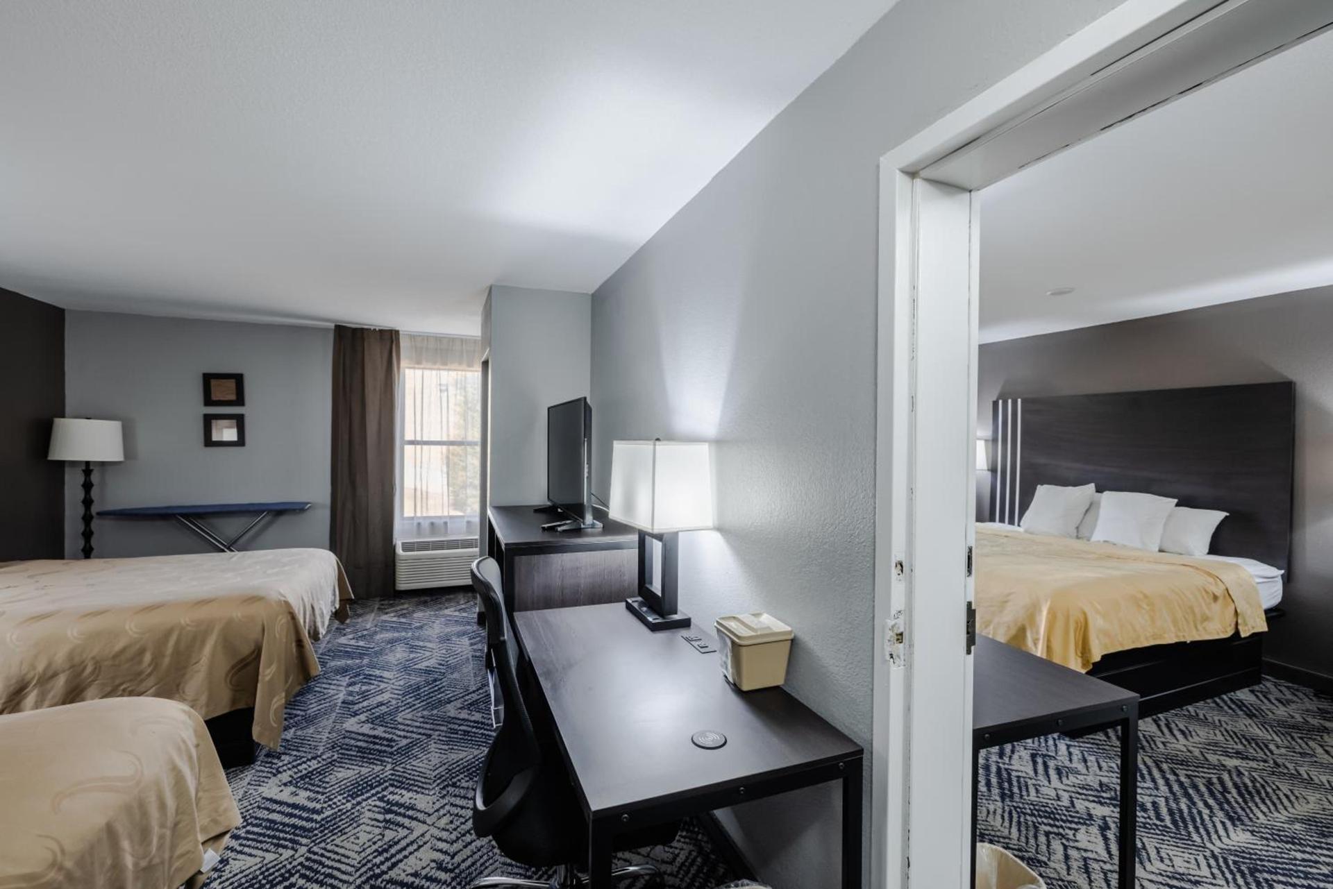 Quality Inn Olive Branch - Memphis South photo 24