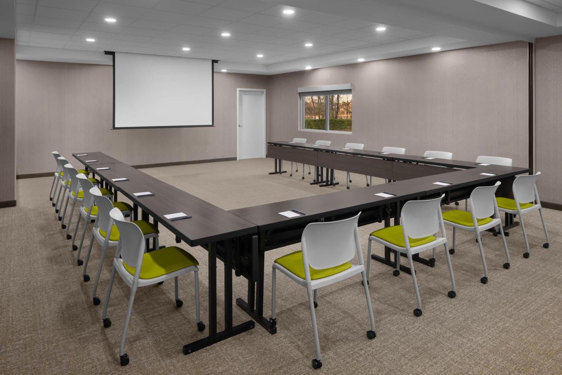 SpringHill Suites by Marriott Grand Rapids Airport Southeast photo 17