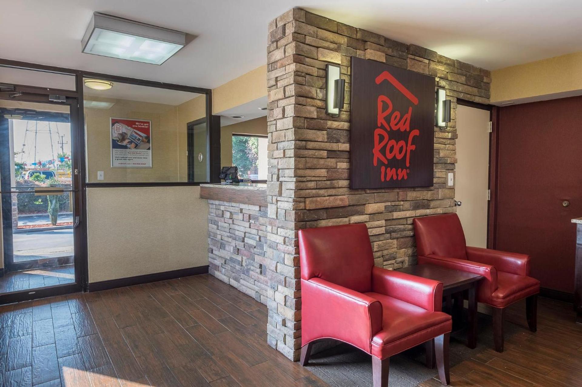 Red Roof Inn Rock Hill photo 14