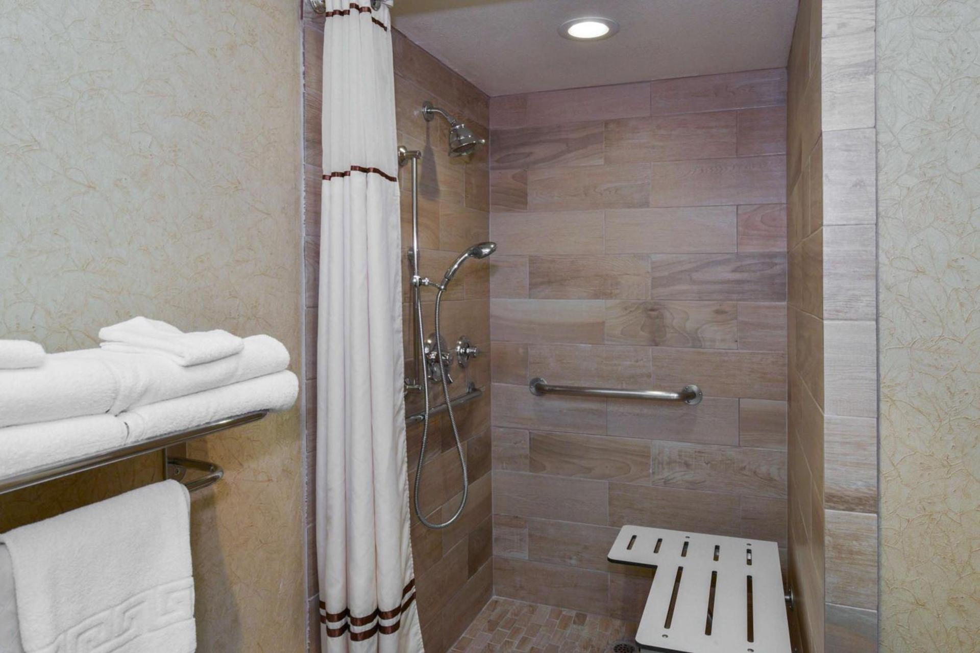 Best Western Plus Black Oak photo 30
