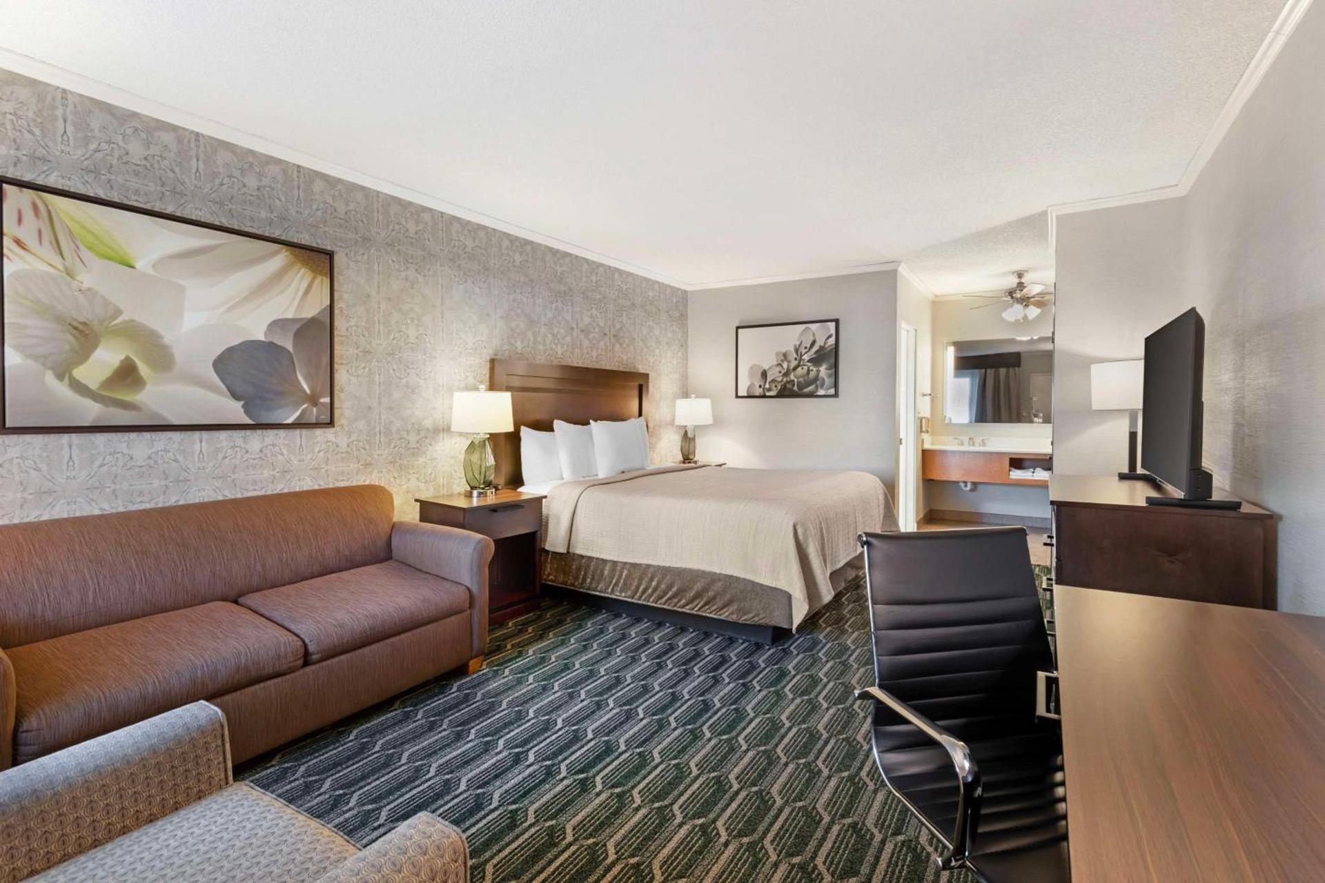 Best Western Plus Black Oak photo 18