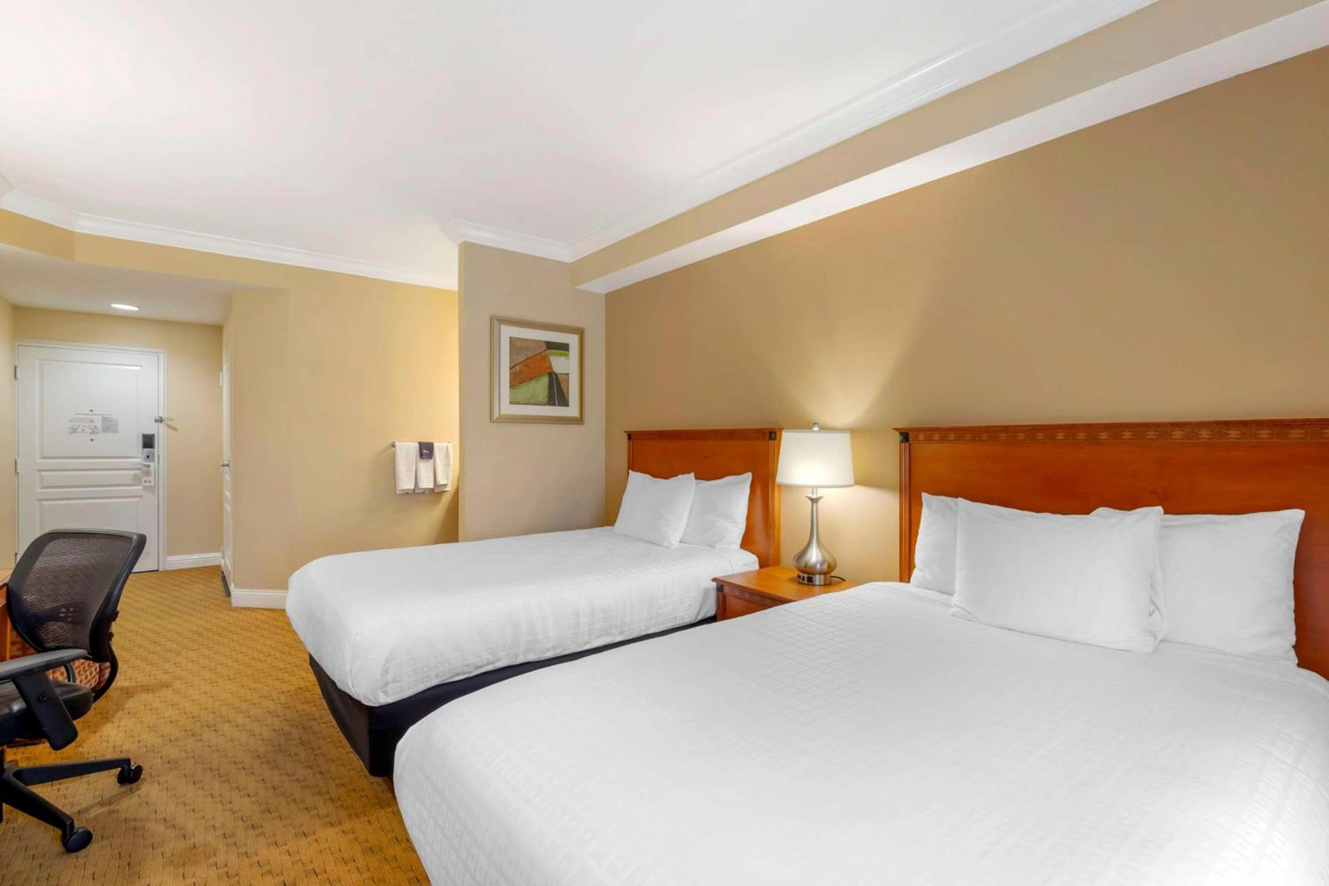 Best Western Plus Kingsland photo 15