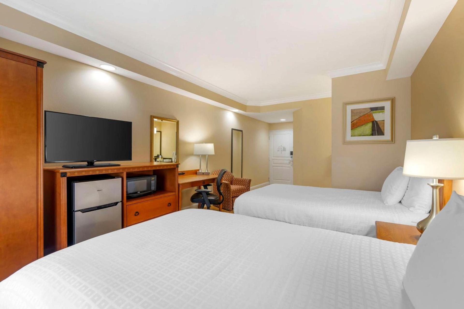 Best Western Plus Kingsland photo 16