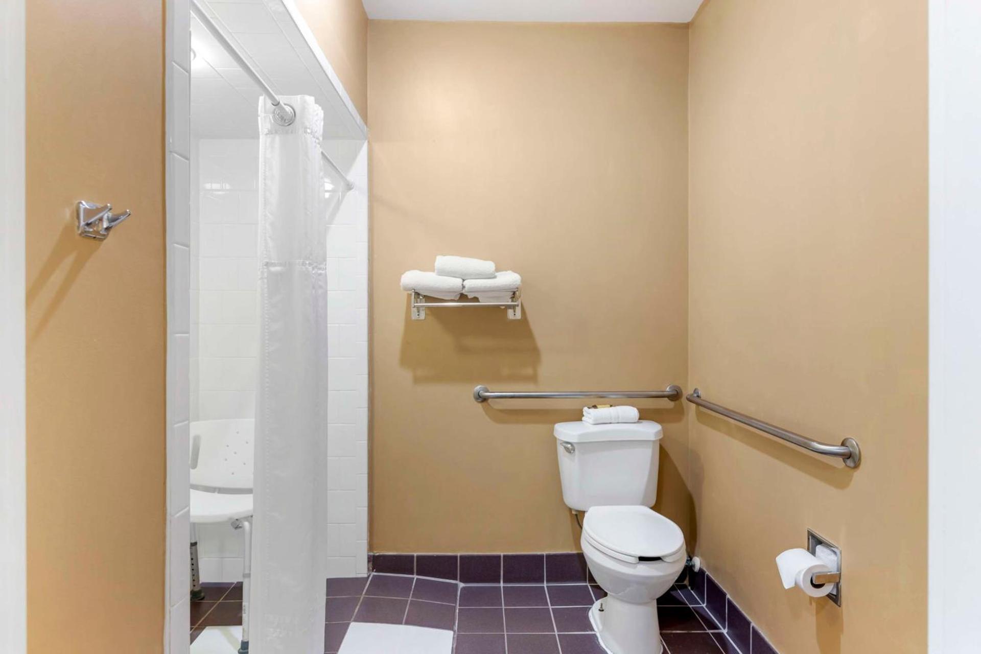 Best Western Plus Kingsland photo 29