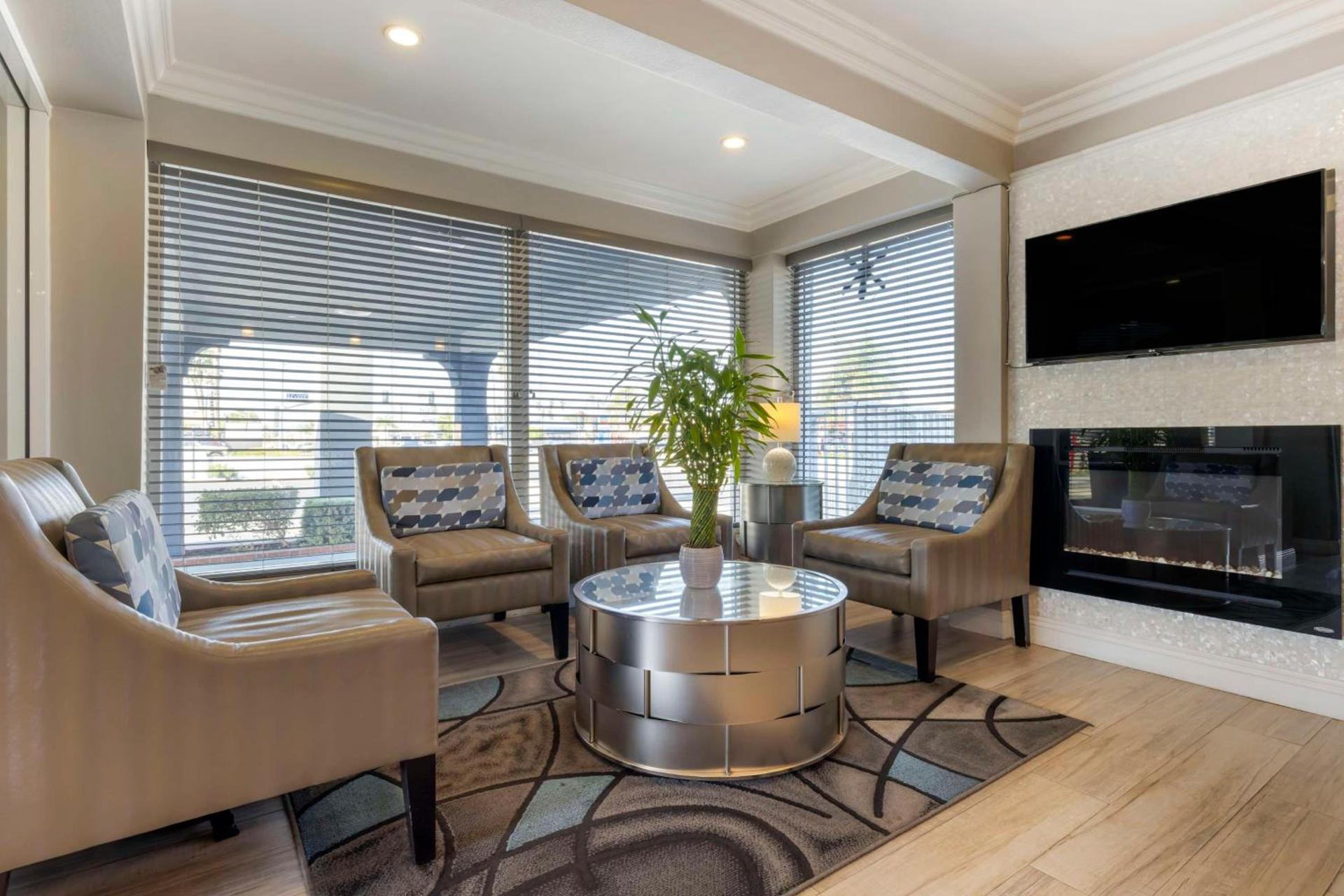 Best Western Orange Plaza photo 24