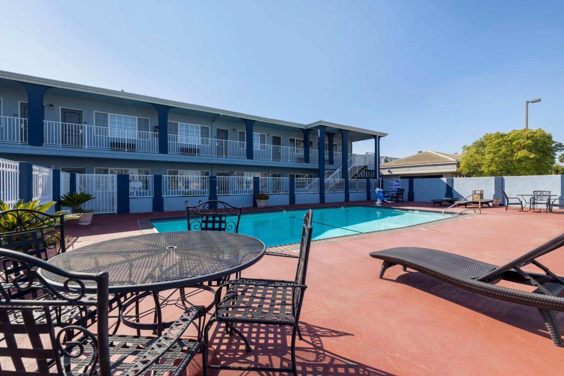 Best Western Orange Plaza photo 6