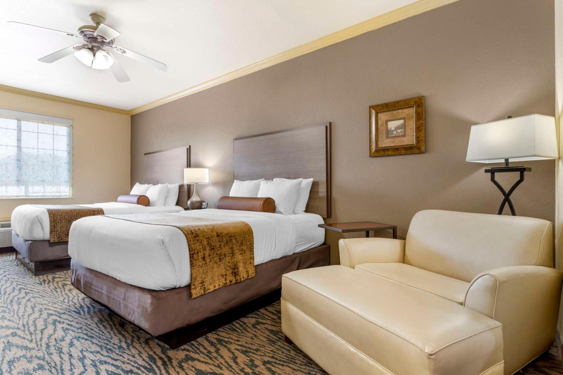 Best Western Plus Crown Colony Inn & Suites photo 15