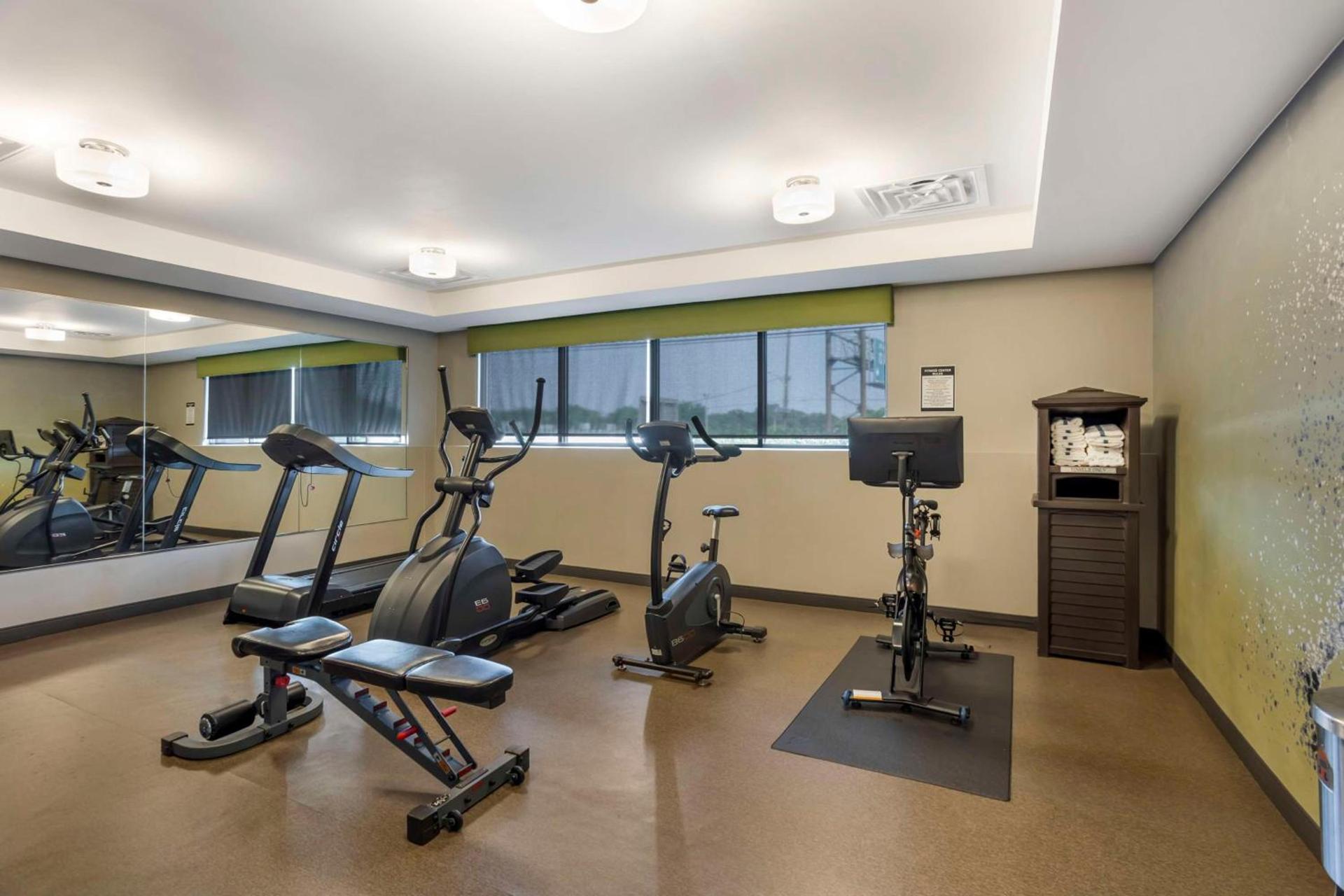 Best Western Plus Philadelphia-Pennsauken Hotel photo 7