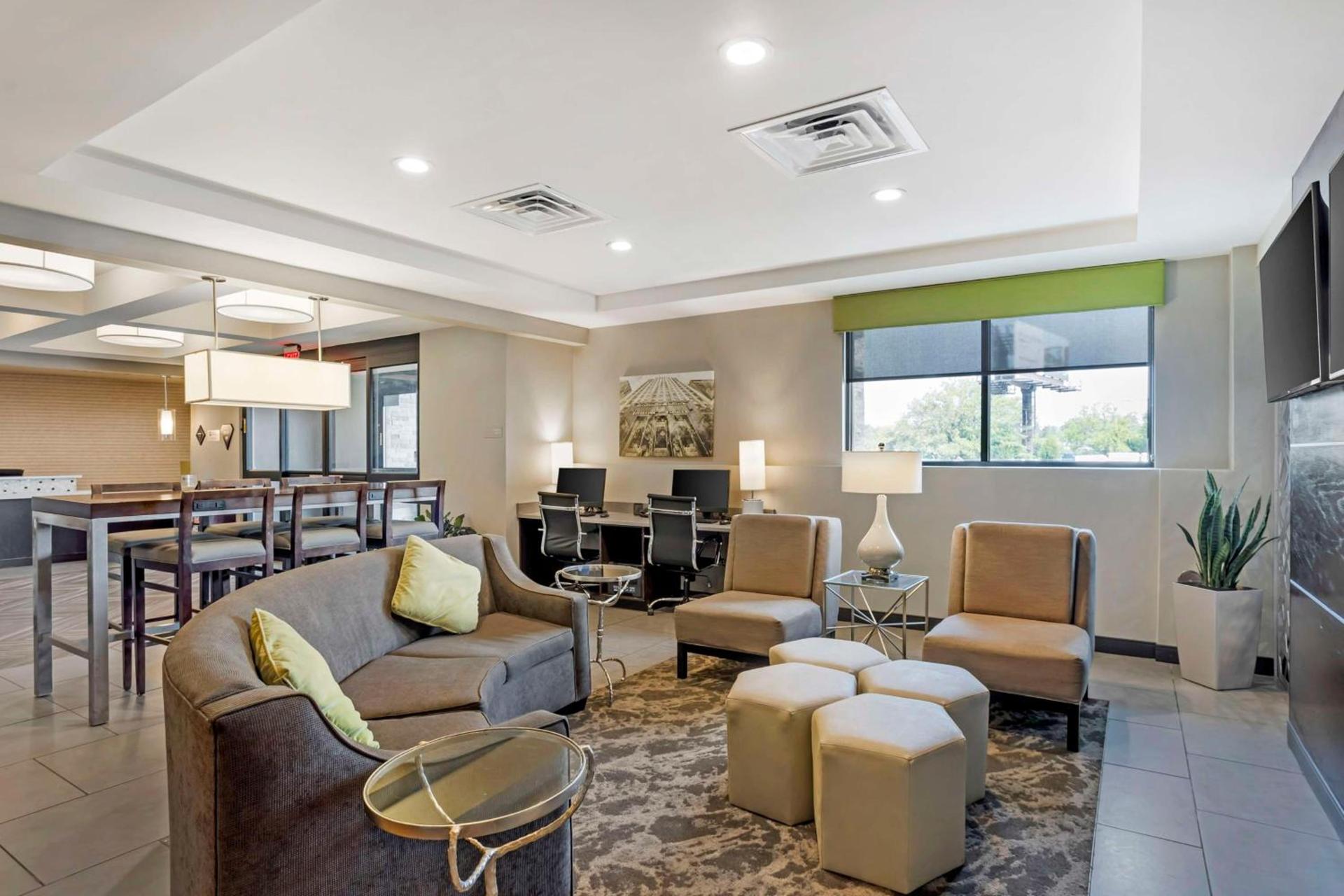 Best Western Plus Philadelphia-Pennsauken Hotel photo 9