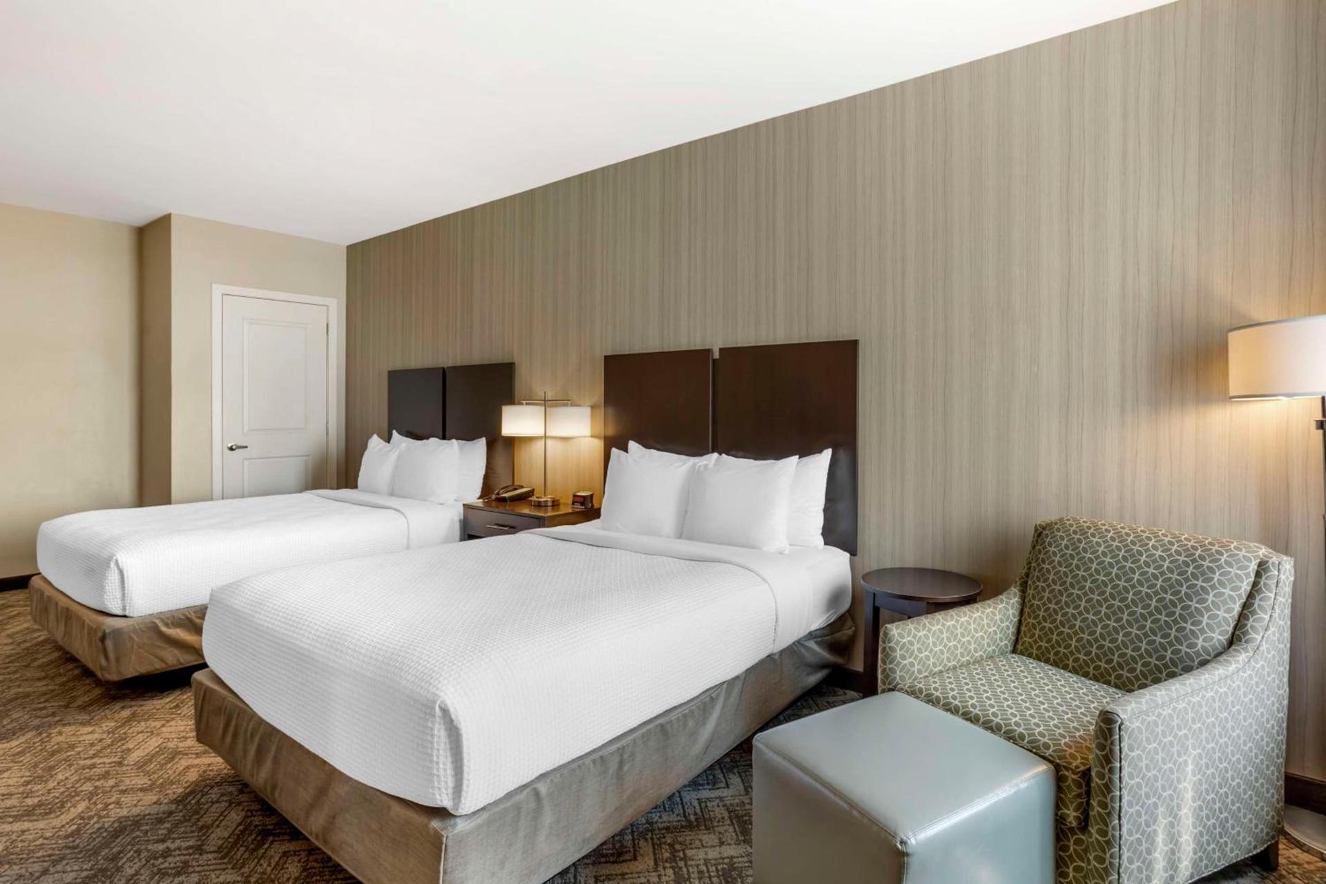 Best Western Plus Philadelphia-Pennsauken Hotel photo 16