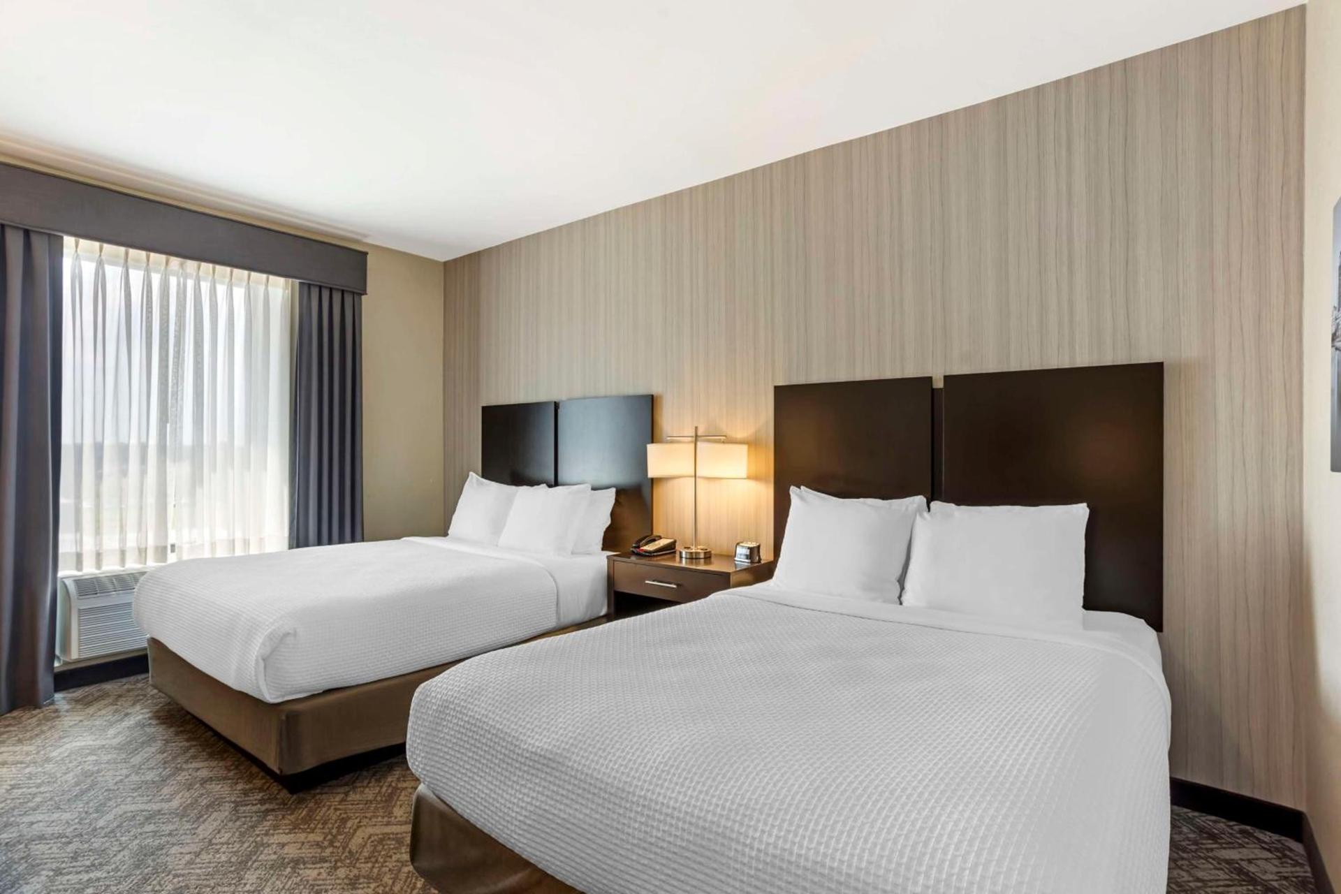 Best Western Plus Philadelphia-Pennsauken Hotel photo 18