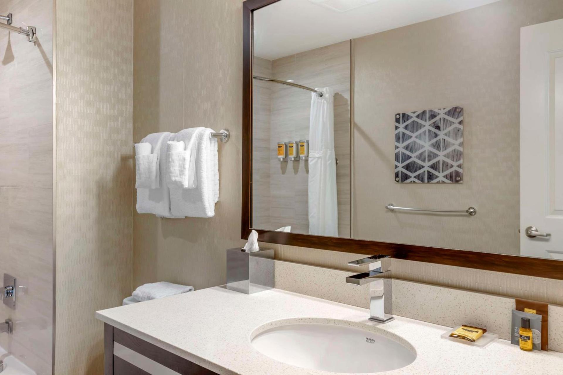Best Western Plus Philadelphia-Pennsauken Hotel photo 27