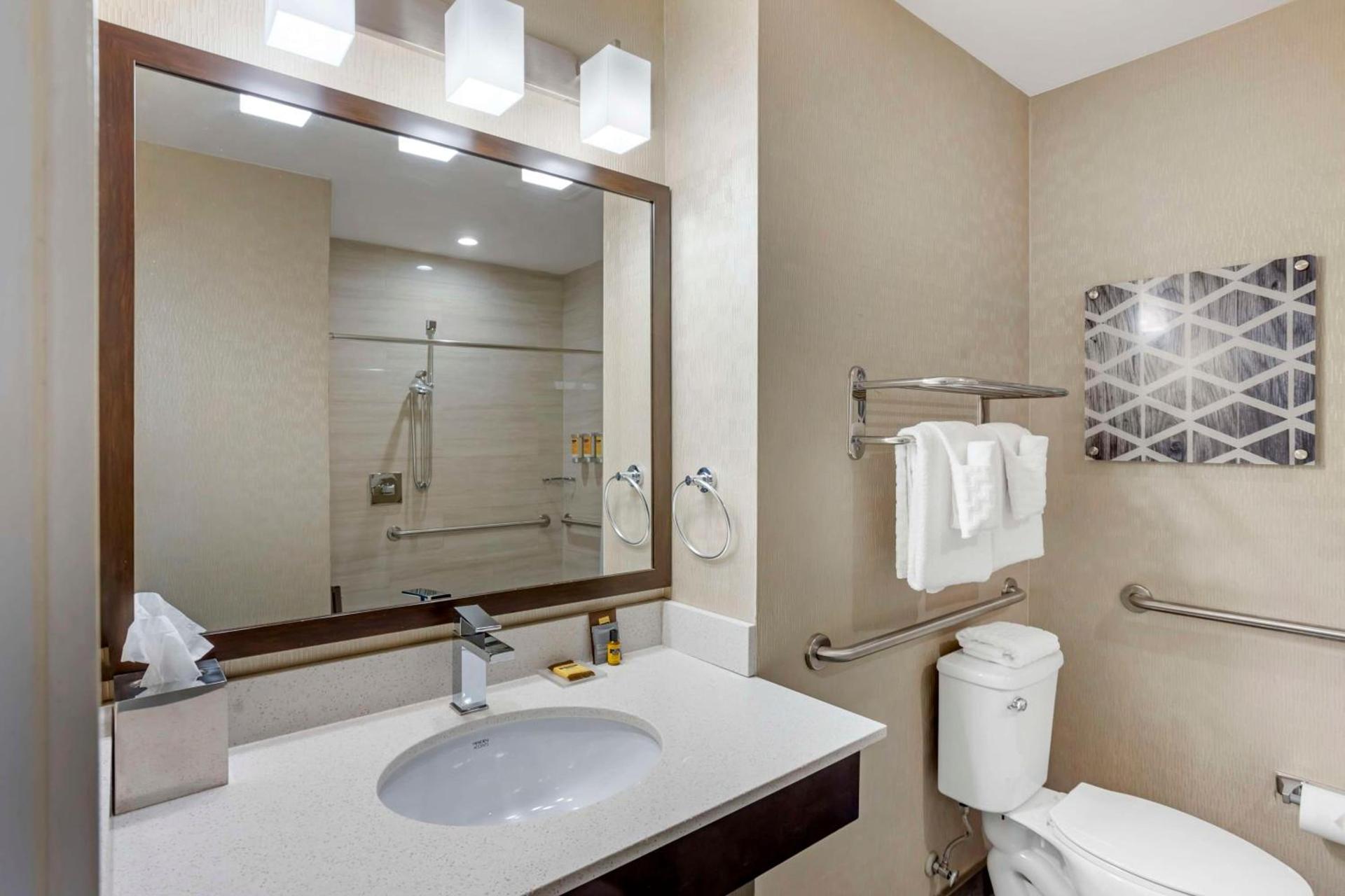 Best Western Plus Philadelphia-Pennsauken Hotel photo 28
