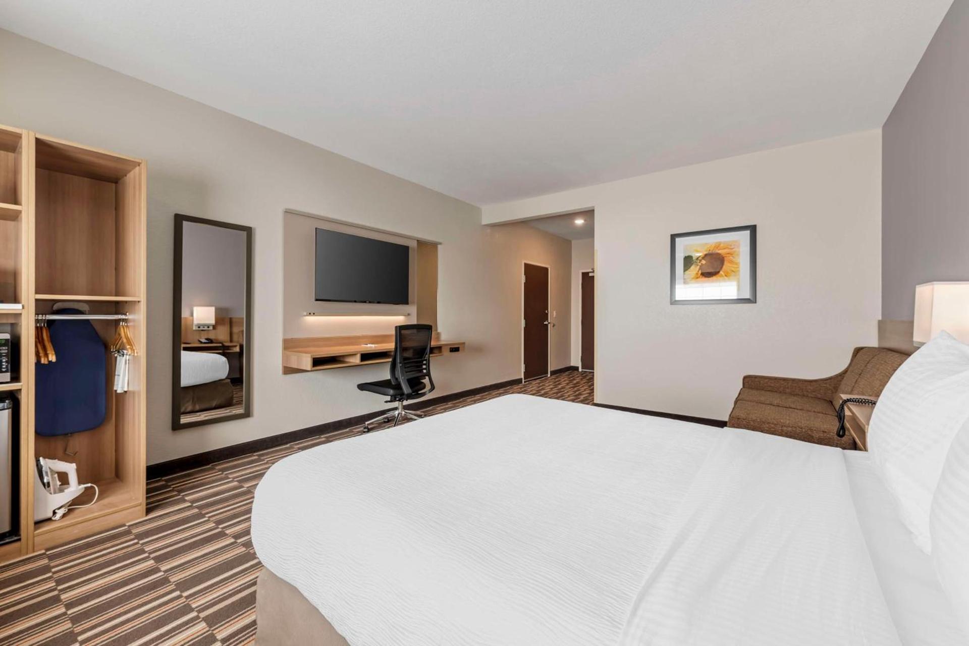 Best Western Limon photo 14
