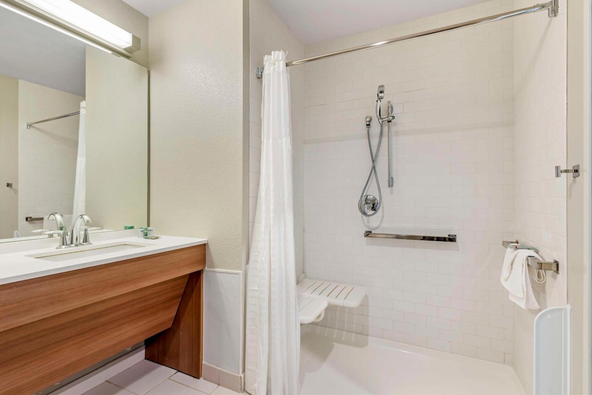 Best Western Limon photo 15