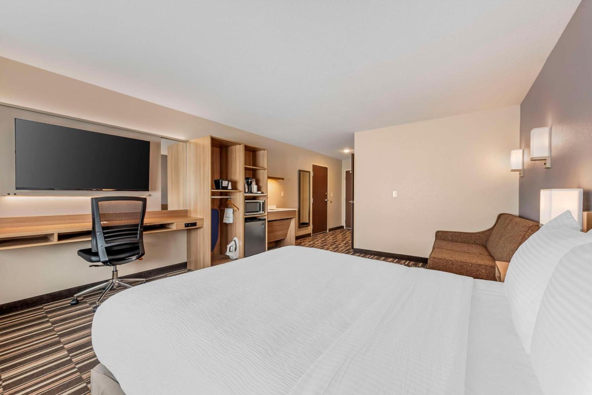 Best Western Limon photo 19