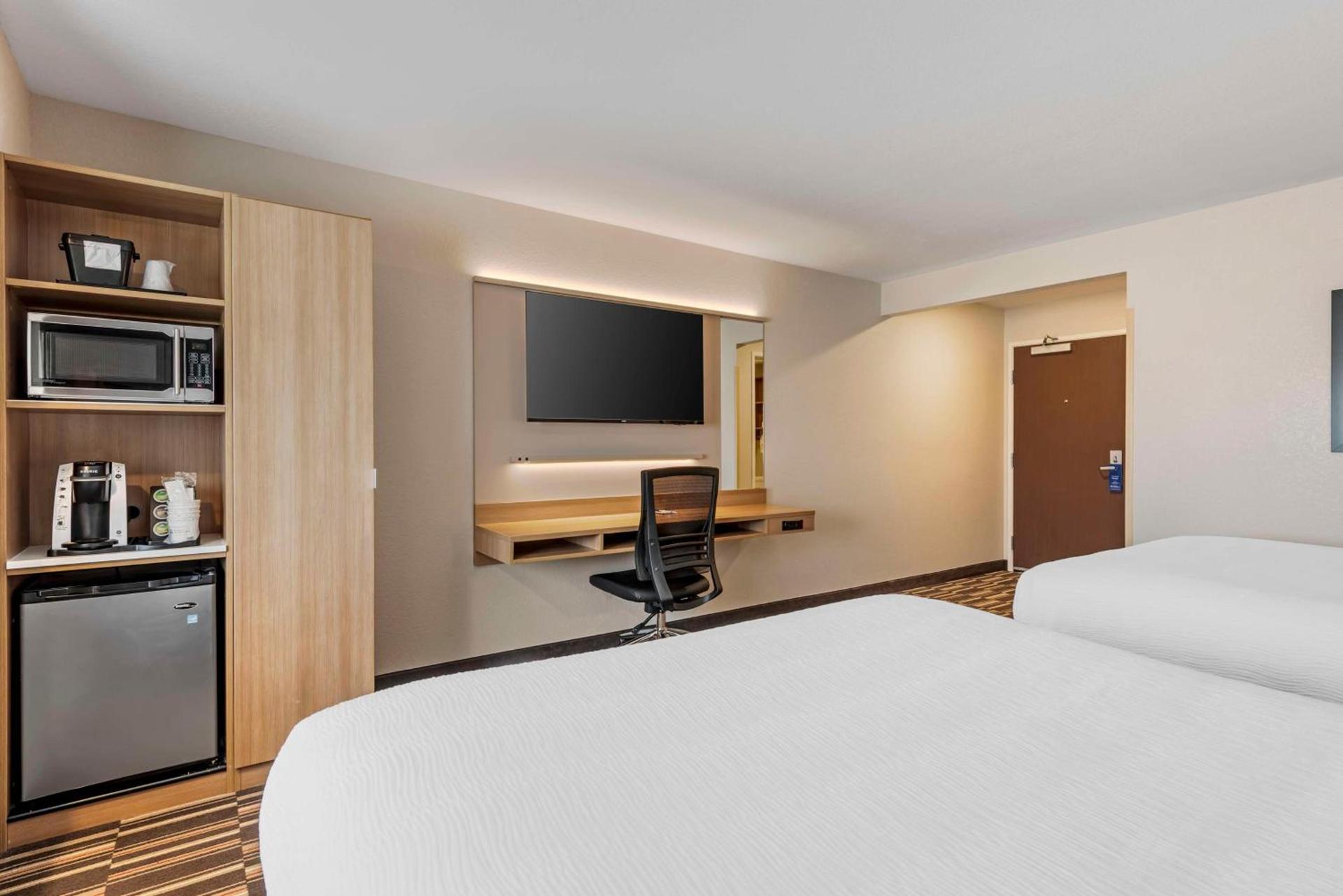 Best Western Limon photo 27