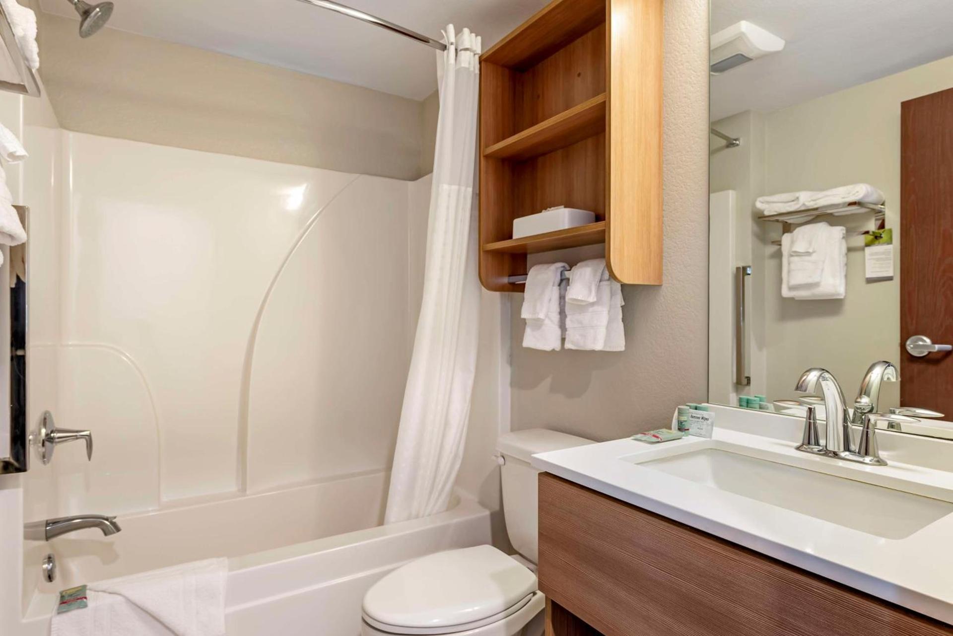 Best Western Limon photo 32