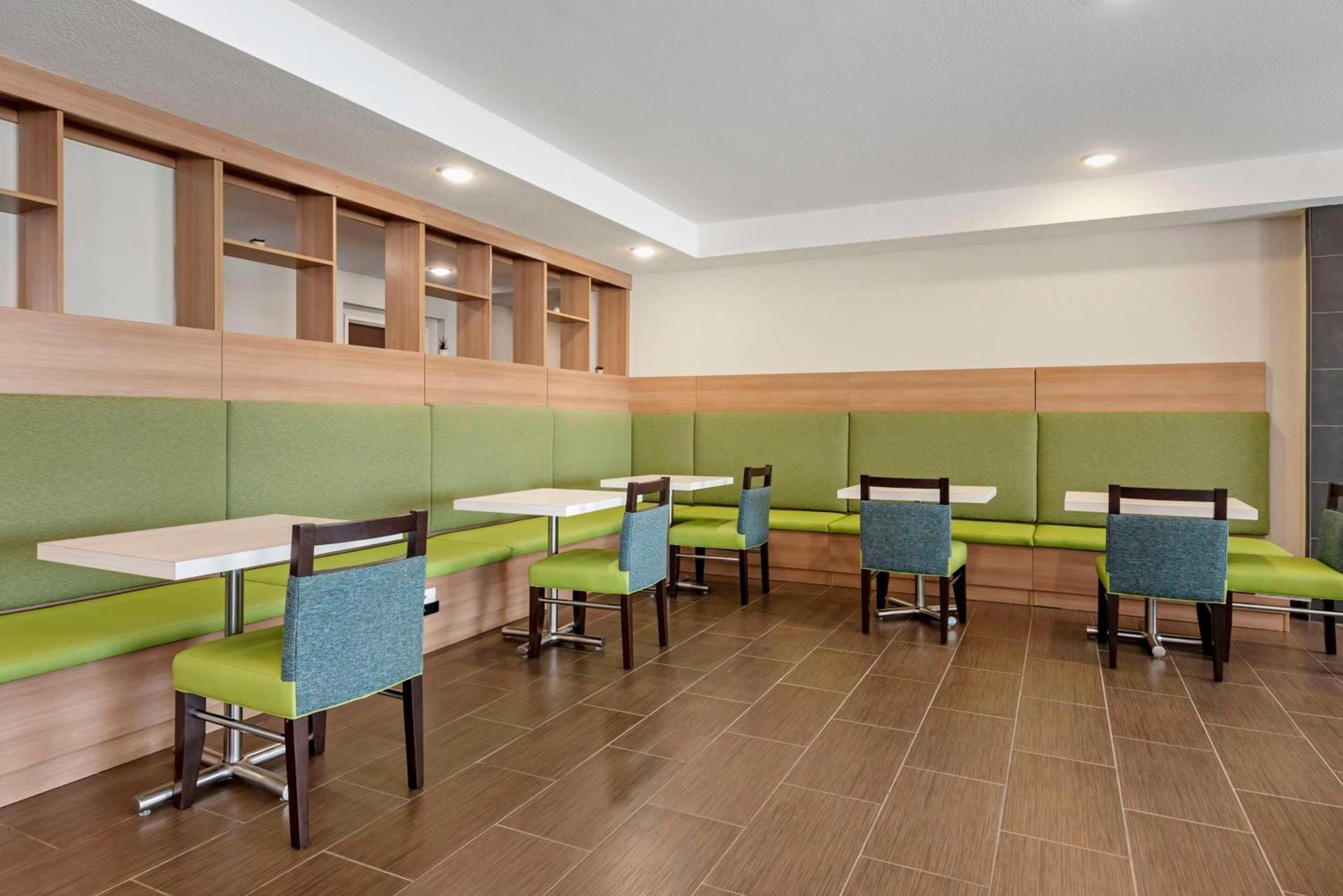 Best Western Limon photo 34