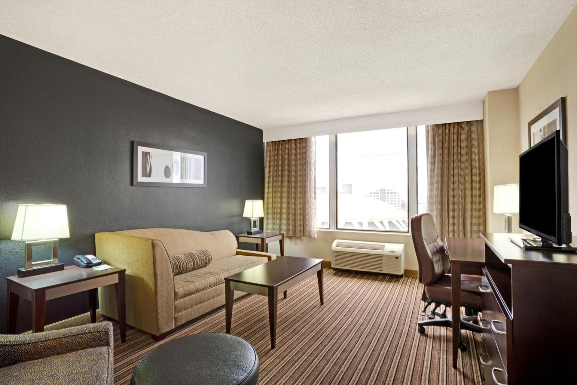 Wyndham Garden Norfolk Downtown photo 37