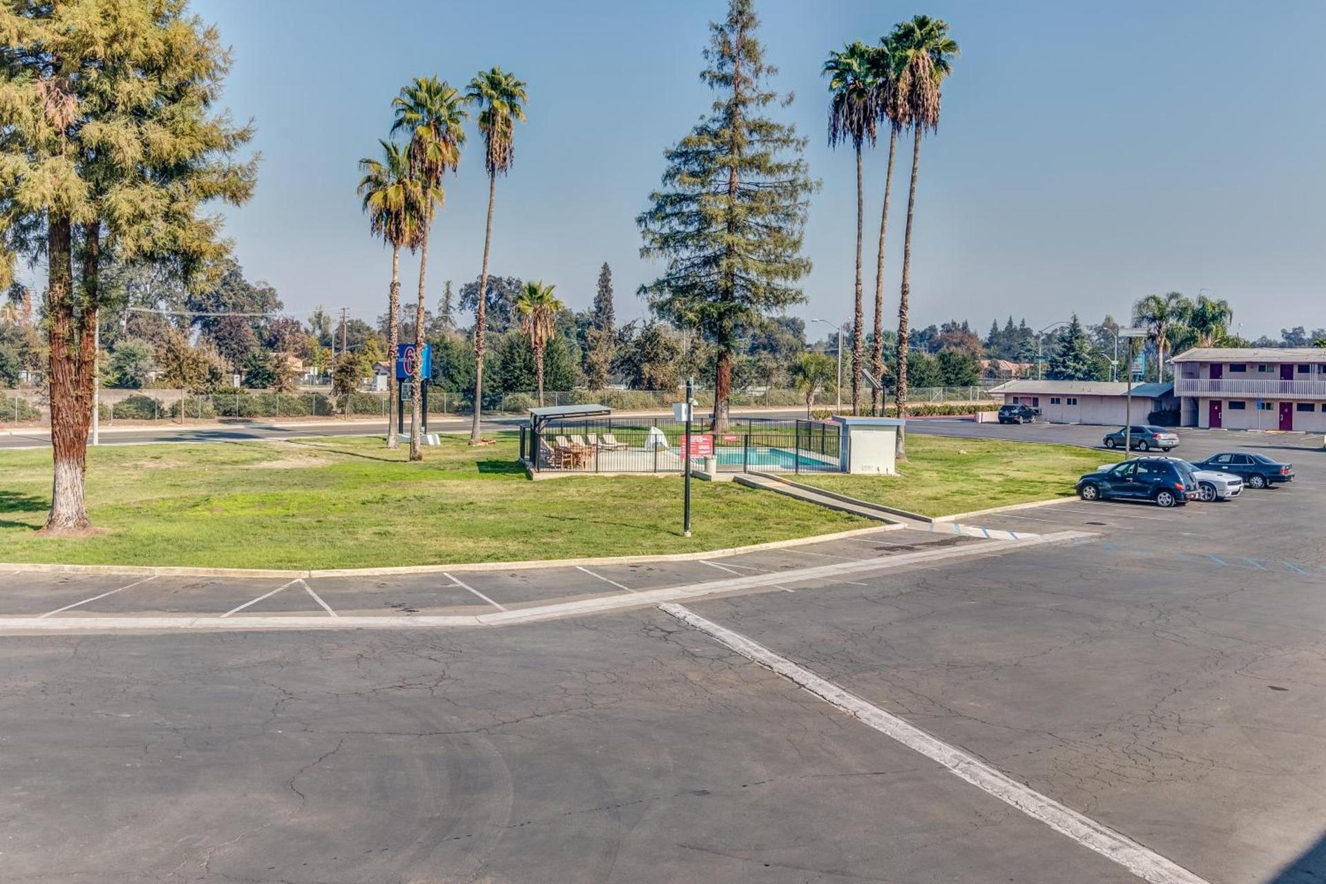 Motel 6-Visalia, CA photo 7