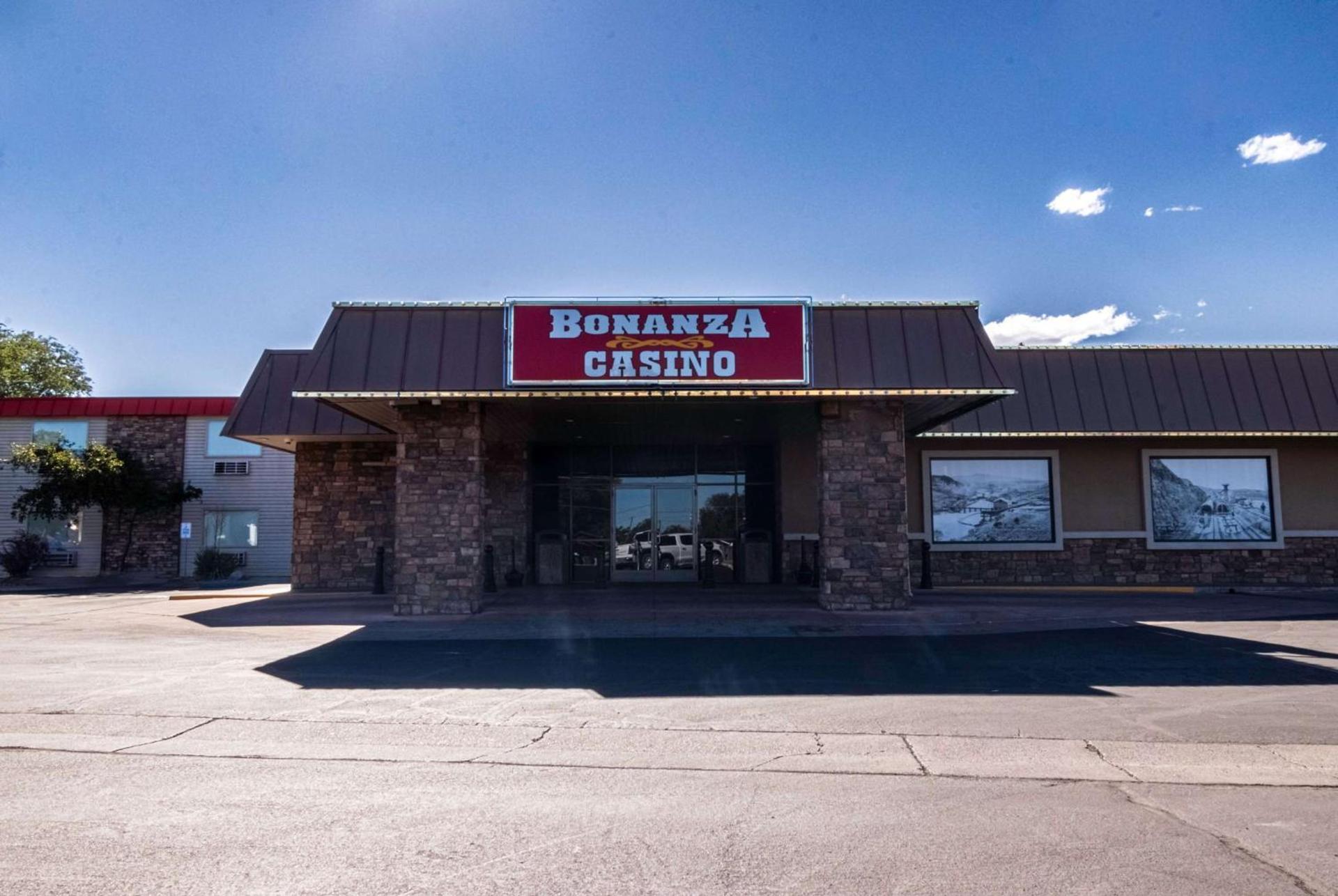 Super 8 by Wyndham Fallon photo 3